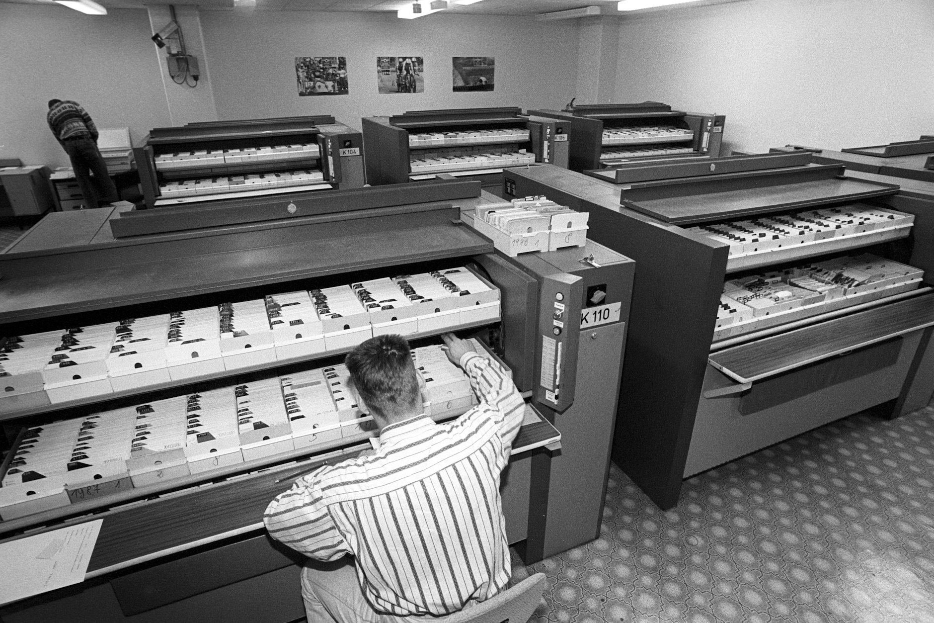 Karteien des ehemaligen MfS, jetzt unter der Kontrolle der Gauck-Behörde, 1992