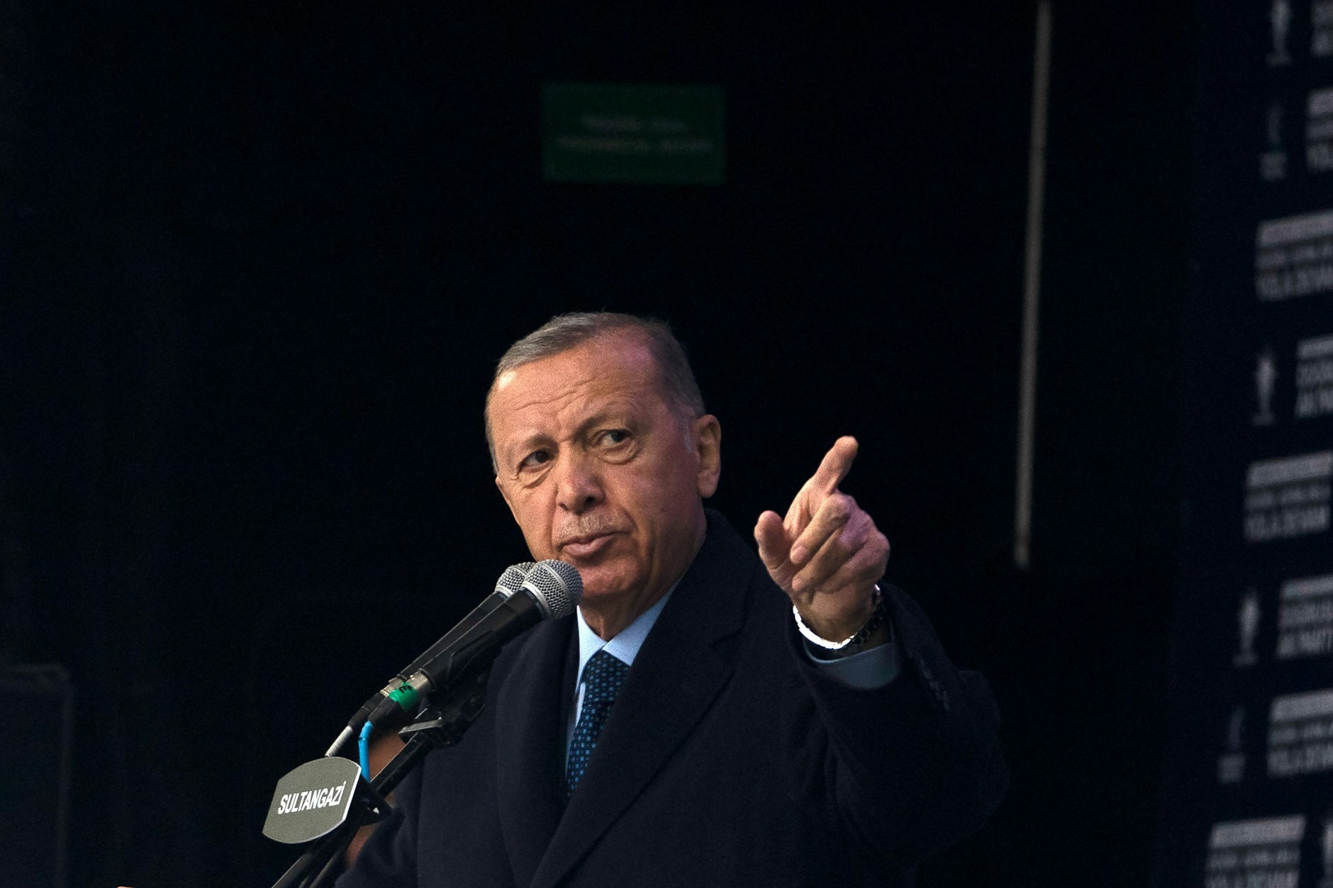 Erdogan gibt sich unbesiegbar, ist aber so schwach wie nie zuvor.