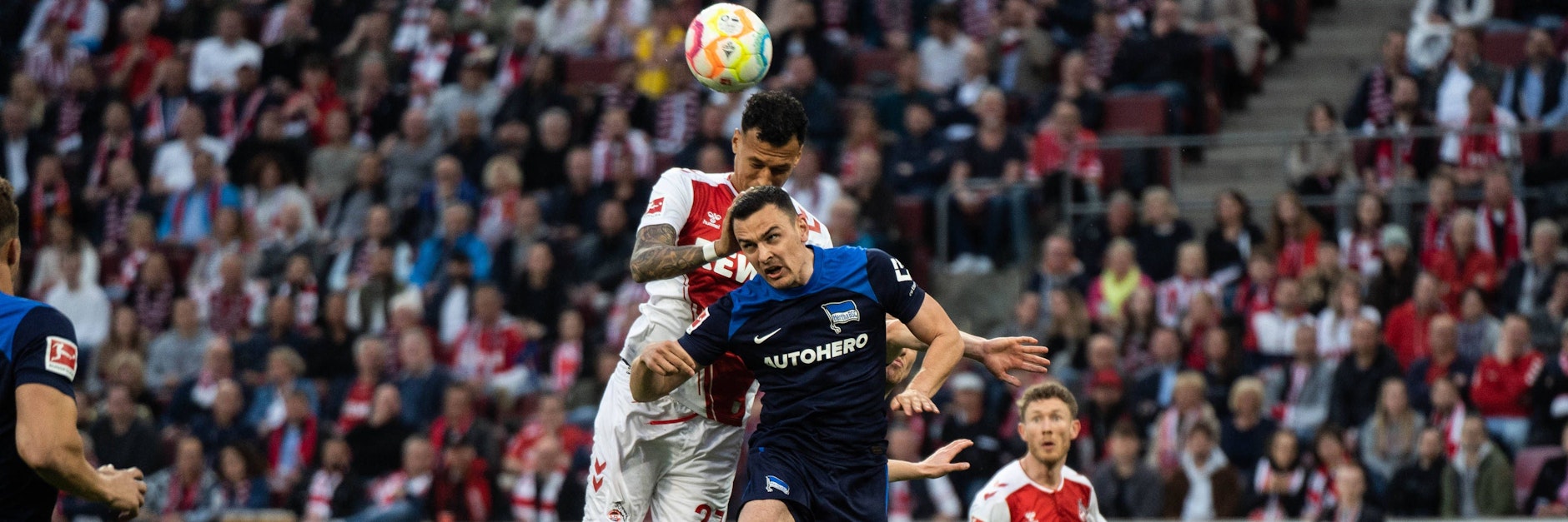 Ex-Stürmer Davie Selke traf für den 1. FC Köln gegen Hertha BSC und verletzte sich dabei.