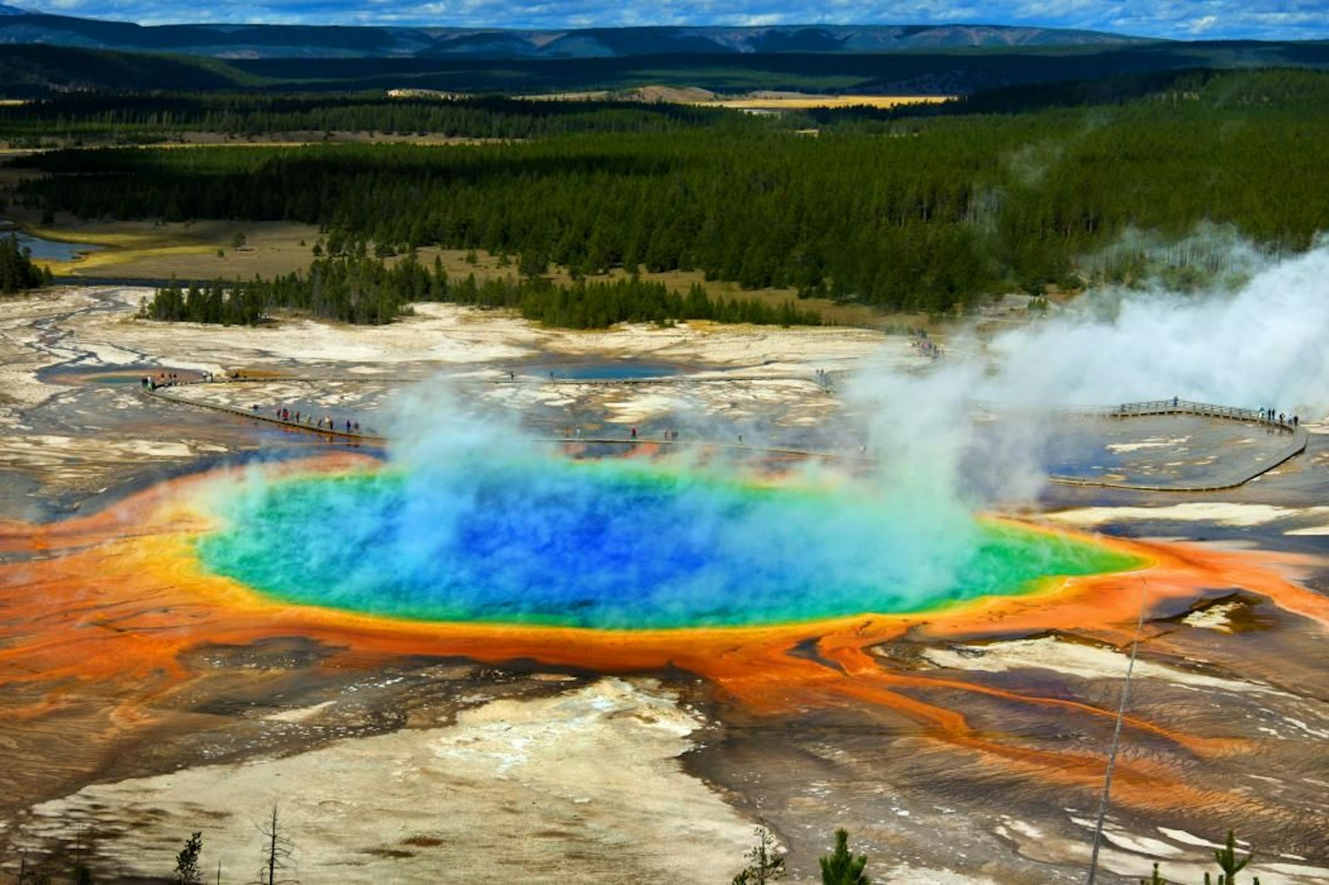 Einer der beeindruckendsten Geysire ist der Morning Glory Pool.