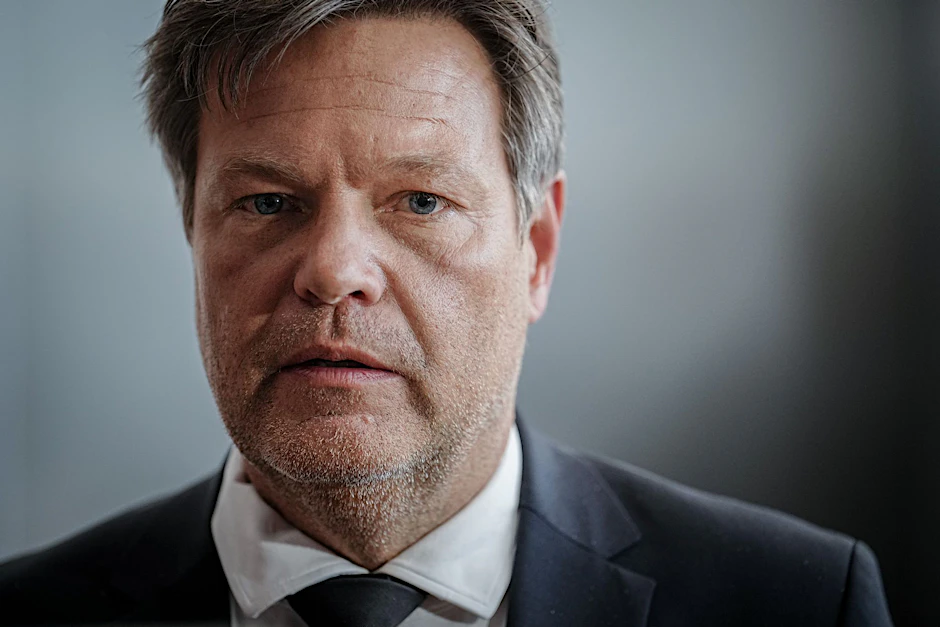 Bundeswirtschaftsminister Robert Habeck will die eingeführte Regelung zur Sicherung der Gasversorgung verlängern.  