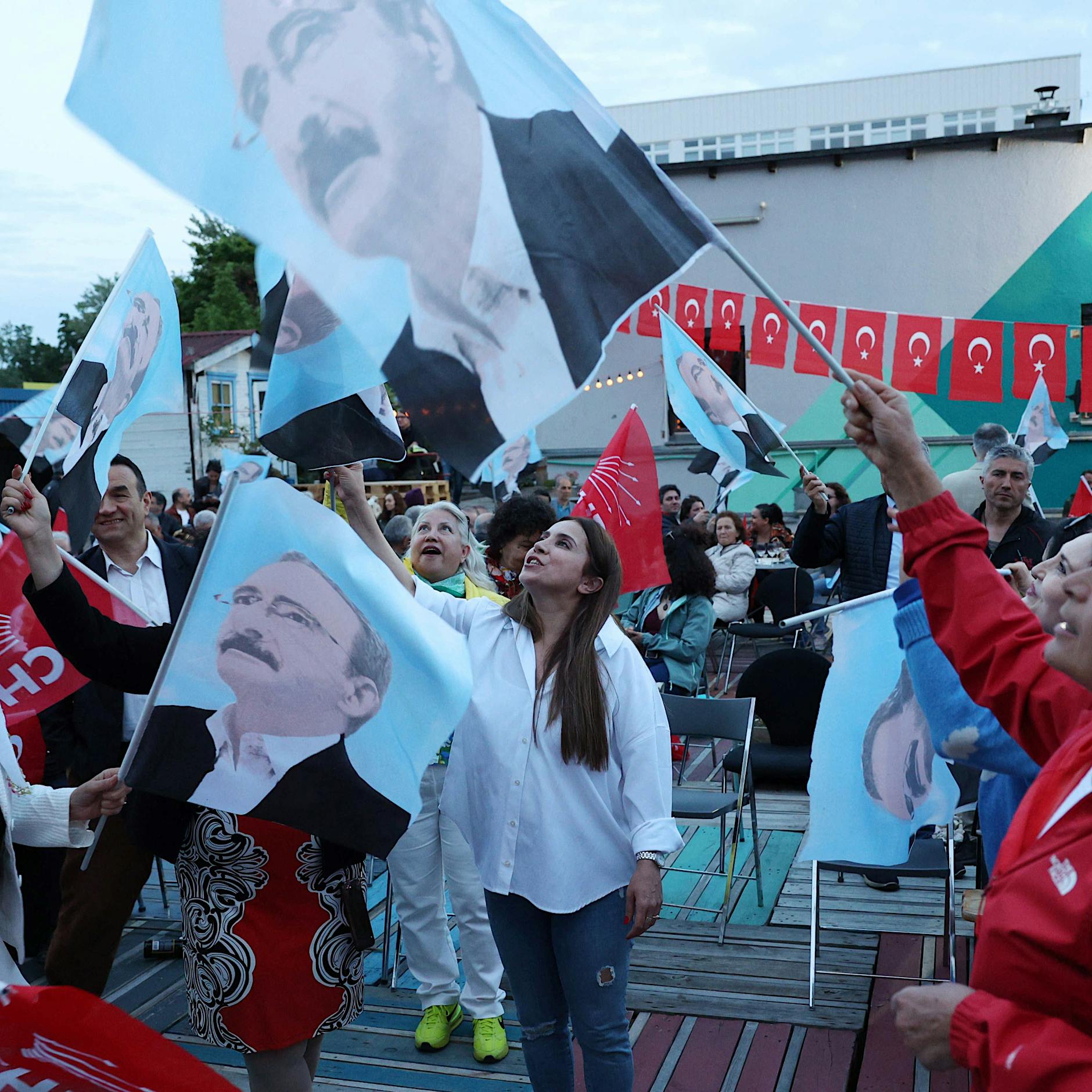 Türkei-Wahl: In Berlin tanzen schon Erdogans Gegner