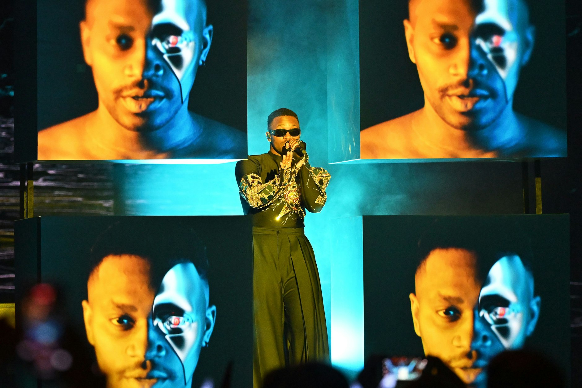 Tvorchi aus der Ukraine singen „Heart Of Steel“ beim Finale des 67. Eurovision Song Contest (ESC) in der M&amp;S Bank Arena.