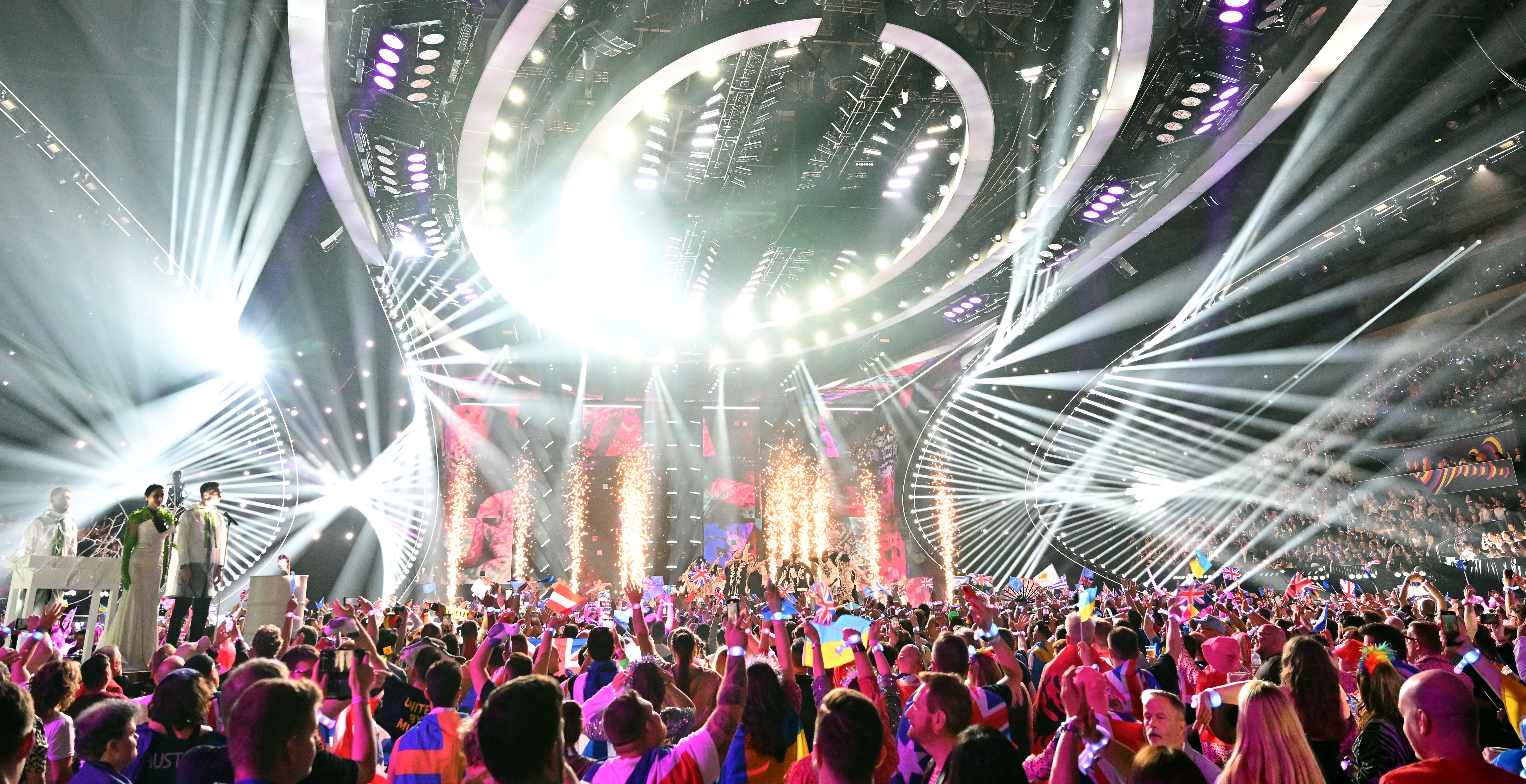 Image - ESC-Liveticker! Bromance zwischen Käärija und Bojan geht viral