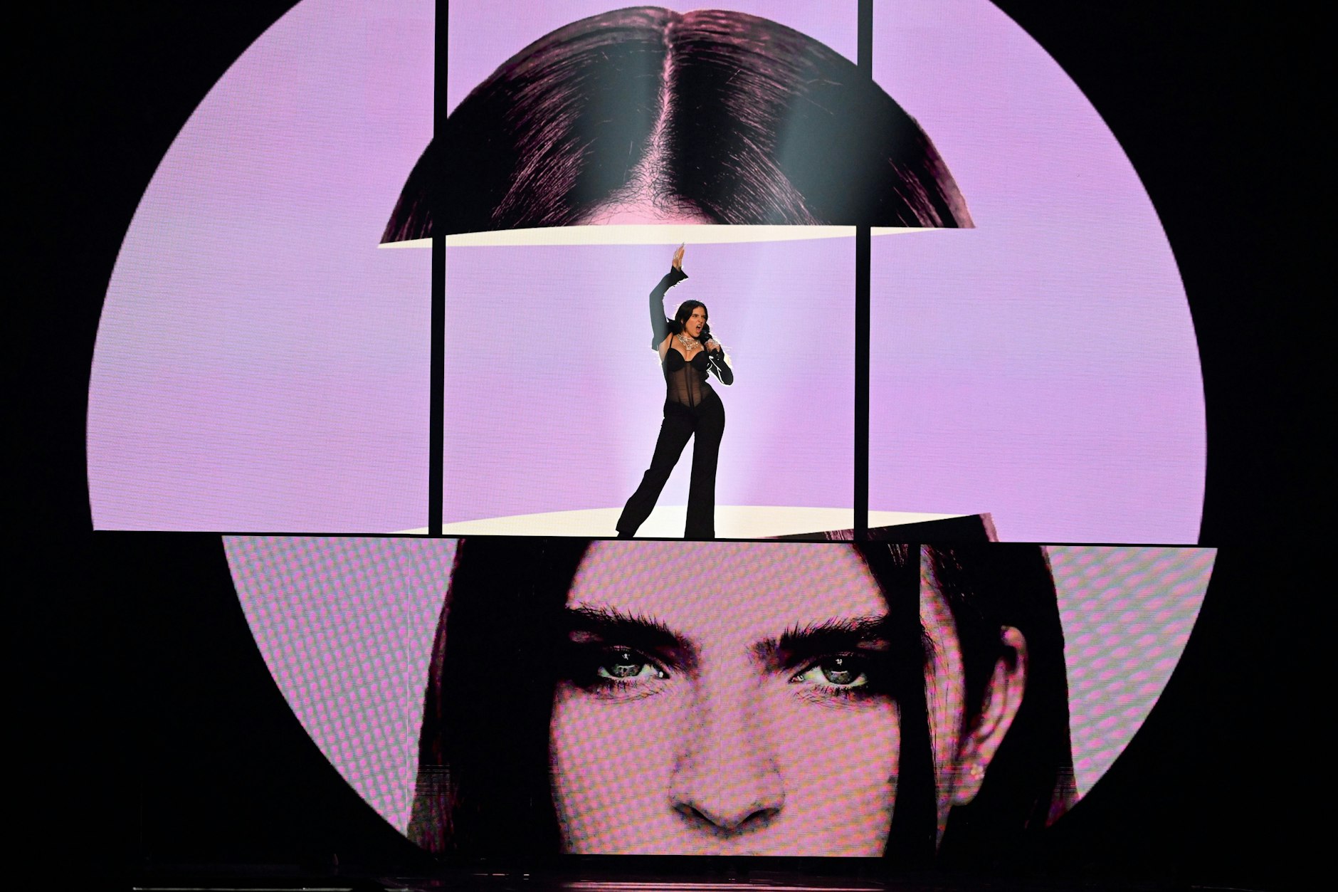 Vorletzter Platz fürs Vereinigte Königreich: Mae Muller mit ihrem Song „I Wrote a Song“.