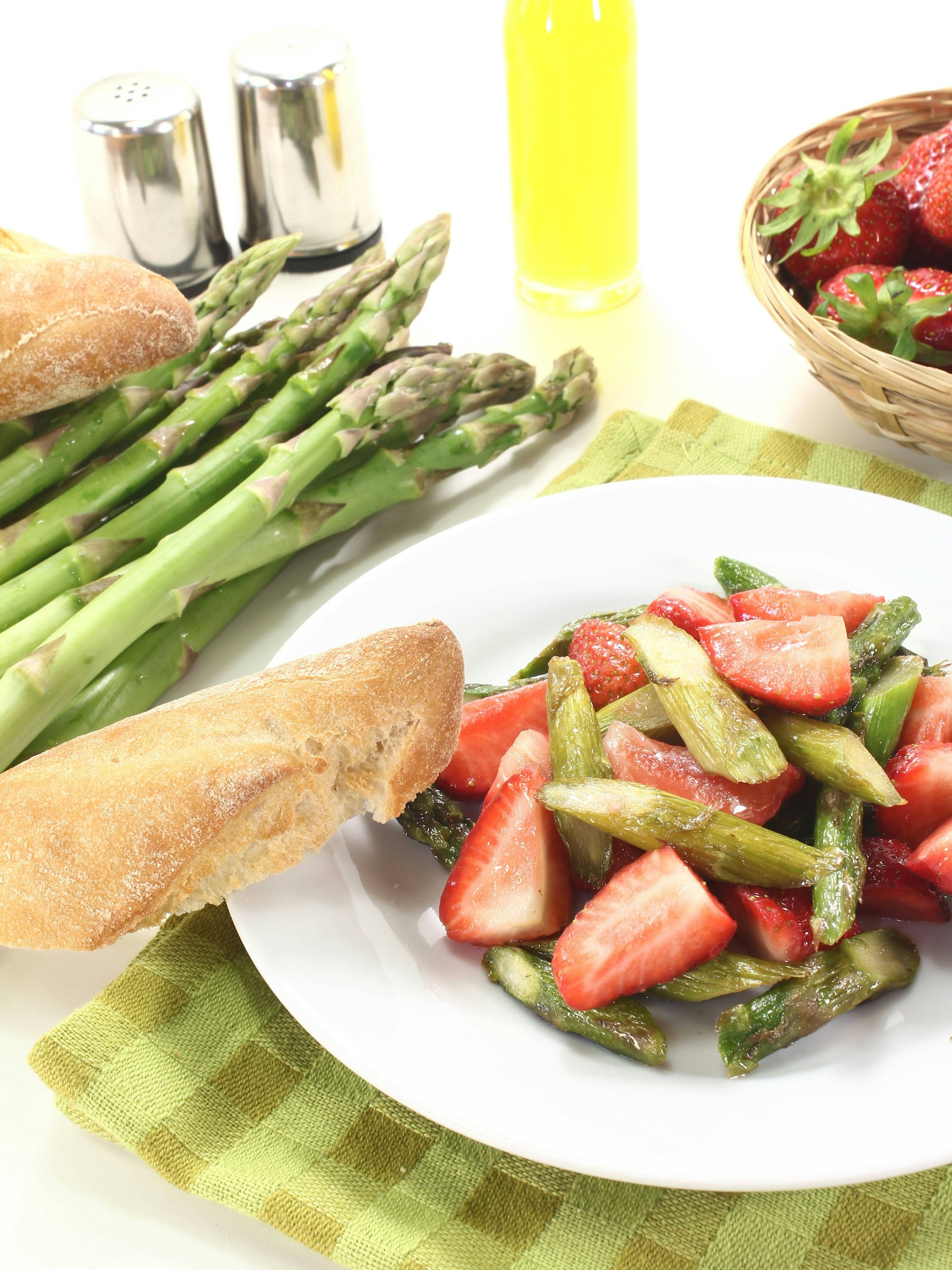 Sie können den Salat auch mit Feta verfeinern. 