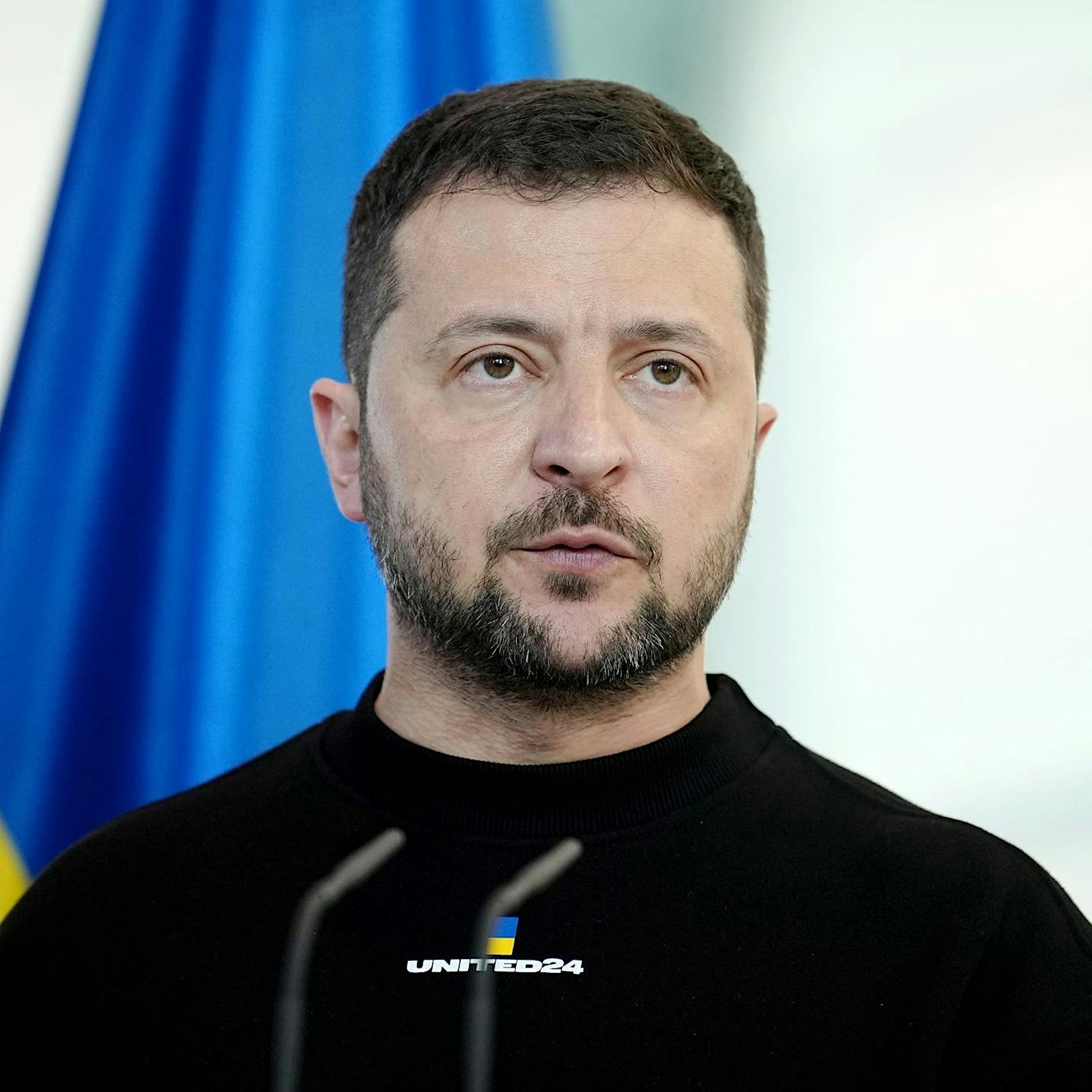 Selenskyj mit „neuen Verteidigungspaketen“ in die Ukraine zurückgekehrt