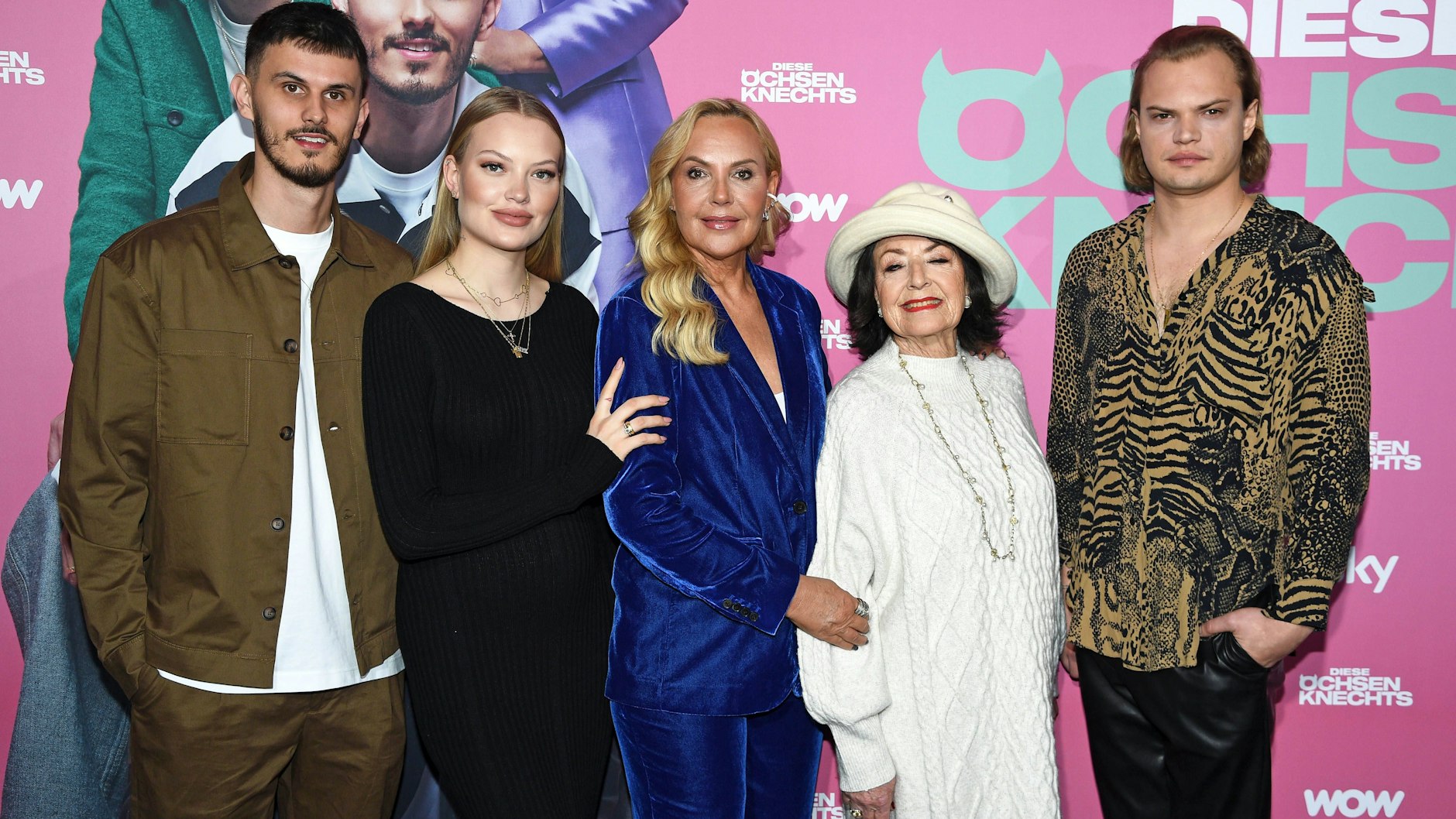 In „Diese Ochsenknechts“ ist Jimi Blue Ochsenknecht zwar zu sehen, doch beim Photocall für die zweite Staffel war er nicht dabei.