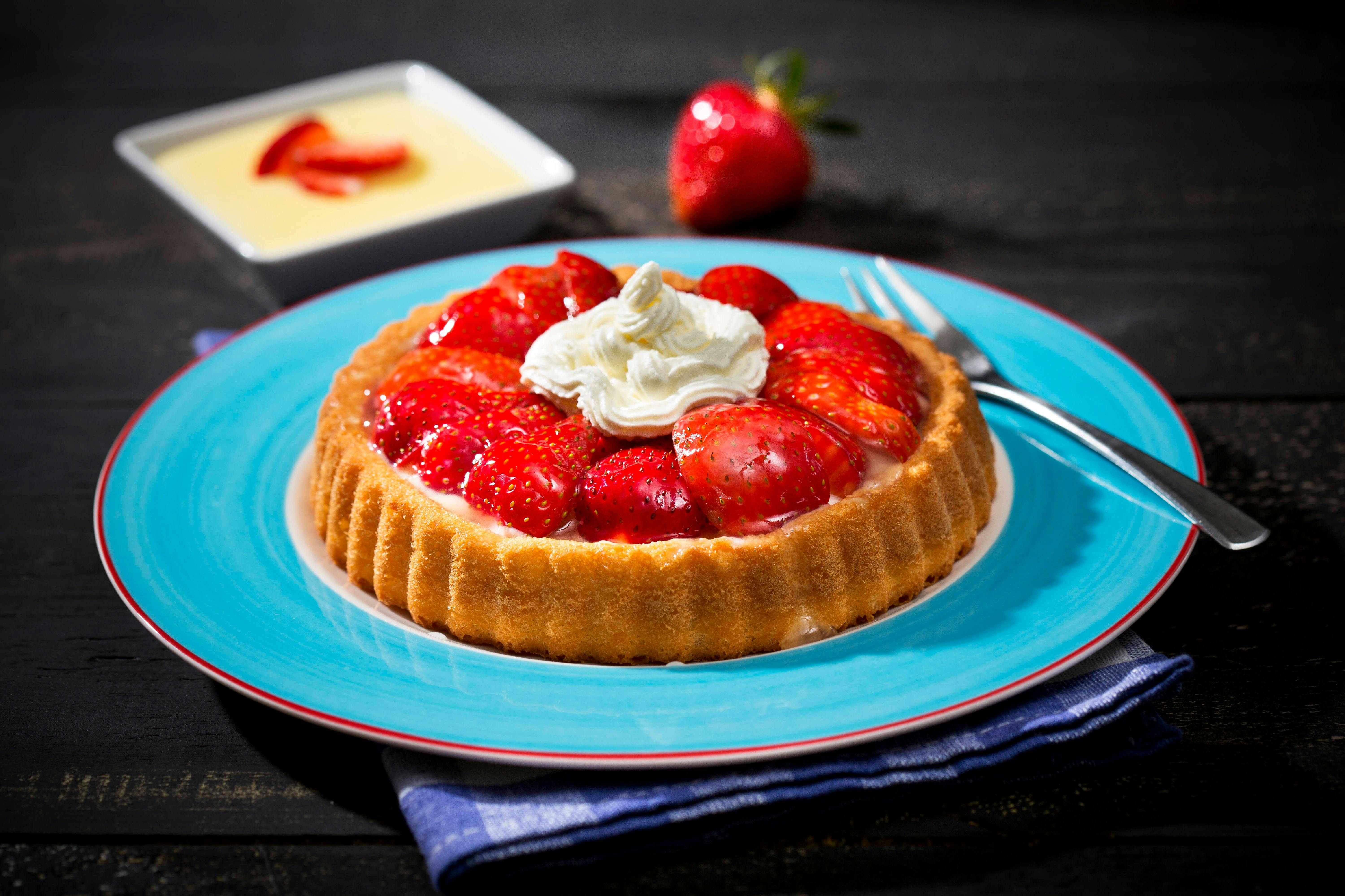 Schneller Erdbeerkuchen ohne Backen: Fixes Rezept, unwiderstehlich lecker Schneller Erdbeerkuchen ohne Backen: Fixes Rezept, unwiderstehlich lecker