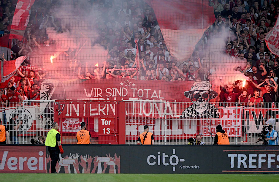 Die Fans des 1. FC Union Berlin freuen sich schon: Auch in der nächsten Saison gibt es mindestens drei internationale Auswärtsfahrten.