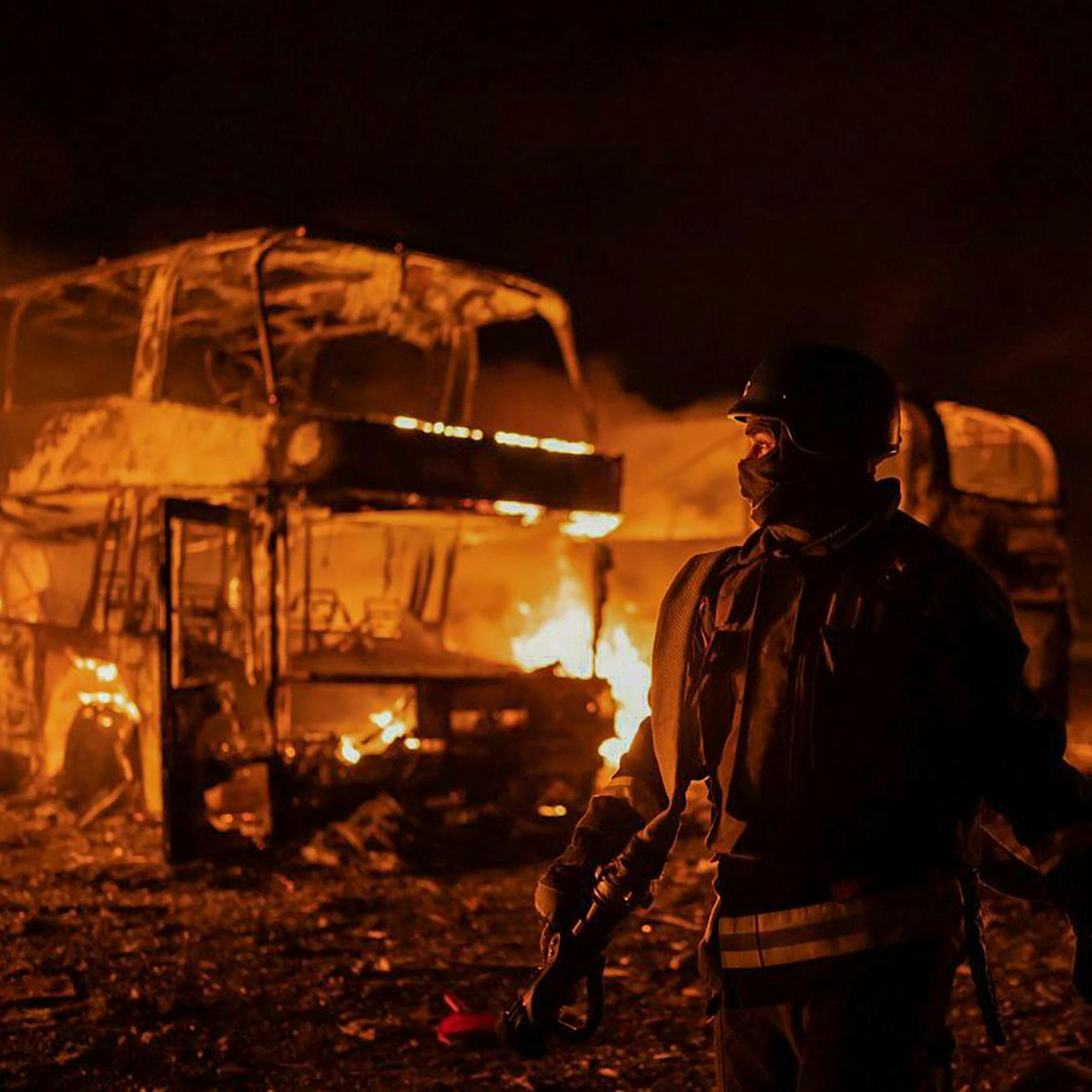 Massive Angriffe auf Kiew: Ukraine soll sechs Hyperschallraketen abgeschossen haben