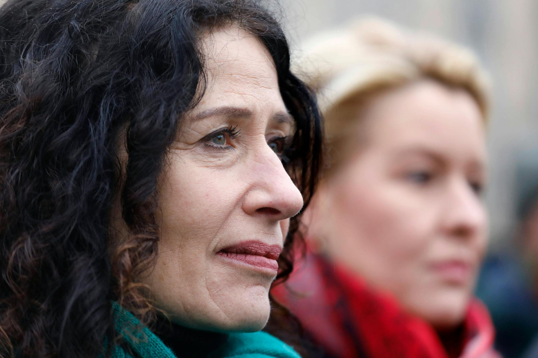 Bettina Jarasch (l.) neben Franziska Giffey einen Tag vor der Berlin-Wahl im Februar