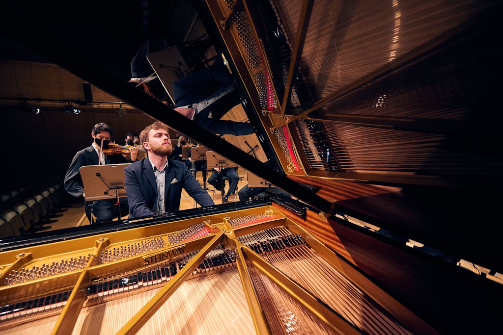 Klavierklang in hundert Farben Die Klangräume von Anton Gerzenberg