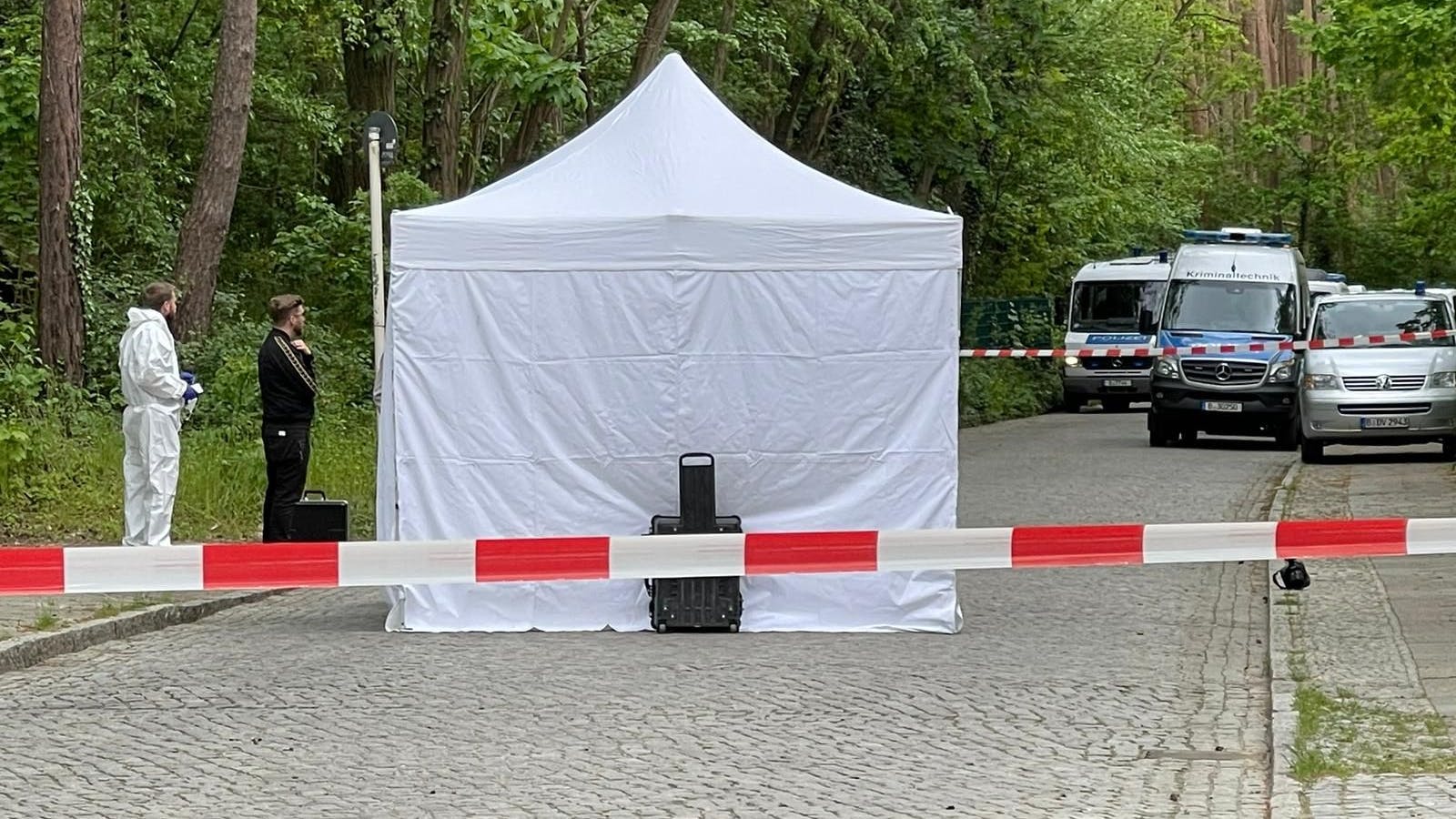 Spurensicherung am Tatort in Gatow.