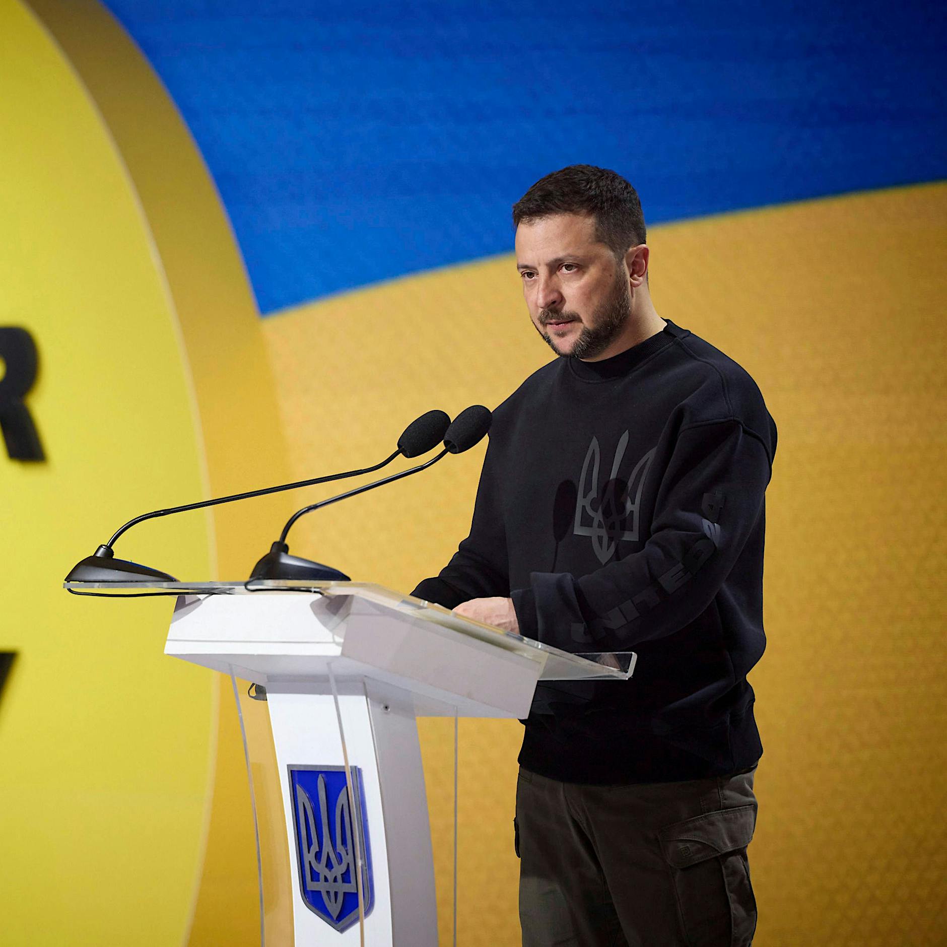 Schwere Angriffe auf Kiew, Korruptionsskandal in der Ukraine