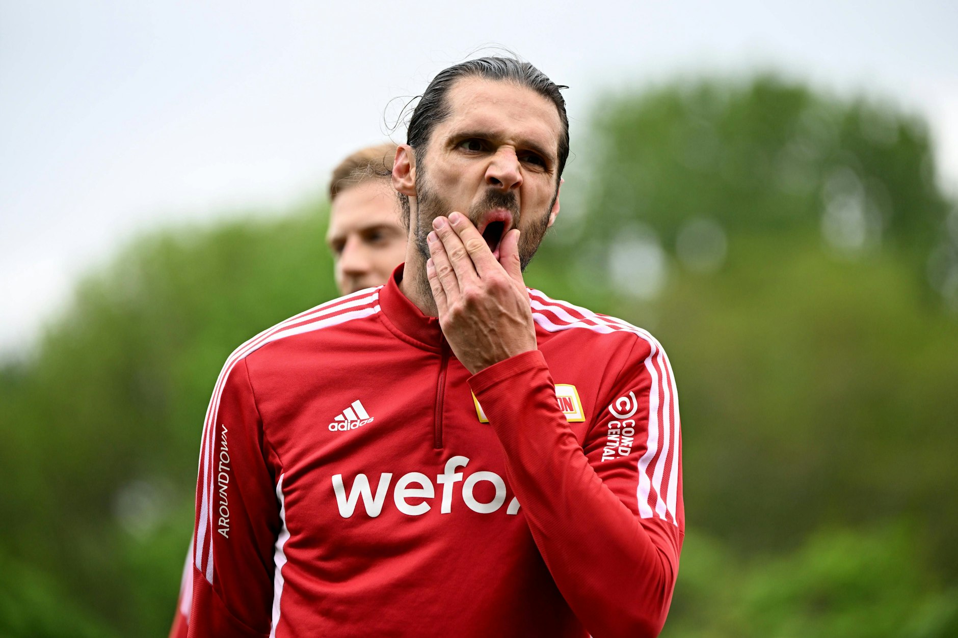 Christopher Trimmel (36) grübelt über seine Zukunft beim 1. FC Union trotz seines Vertrags bis 2024.