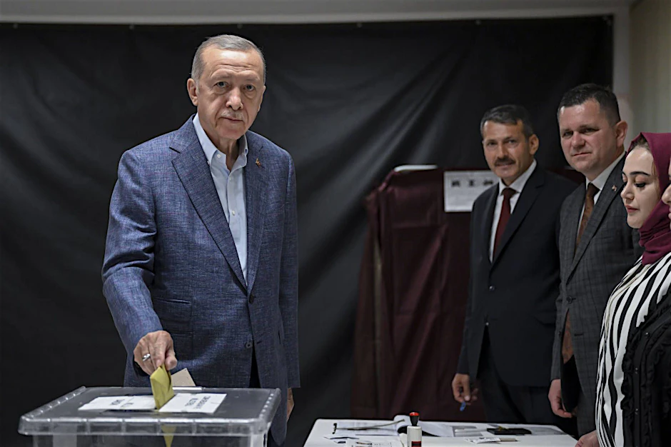 Präsident Erdogan am Wahltag in Istanbul. Die Stimmen, die an Wahlmanipulation glauben, werden lauter.
