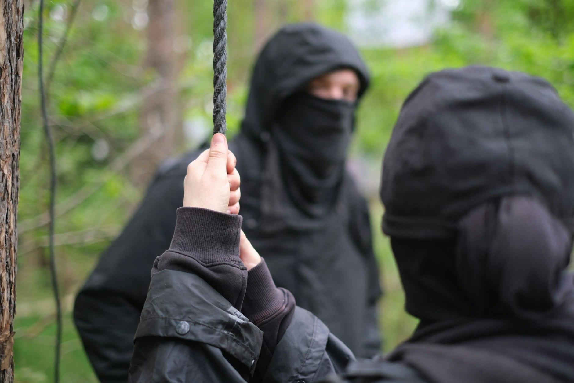 Protest gegen die Tangential Verbindung Ost (TVO) in der Wuhlheide. Aktivisten bauen Sperranlagen gegen eine Räumung durch die Polizei.