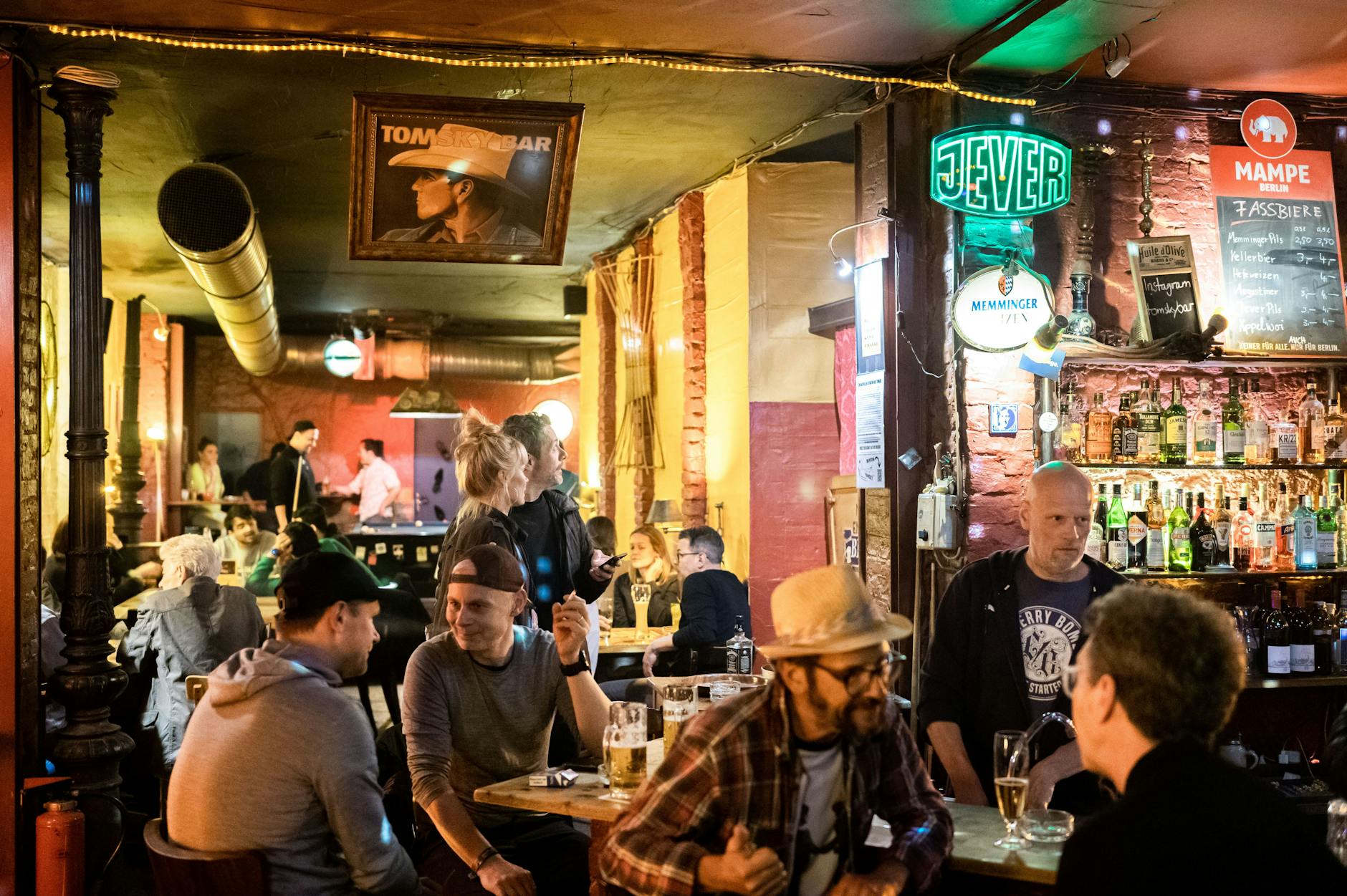 Gäste im Tomsky an einem Dienstagabend