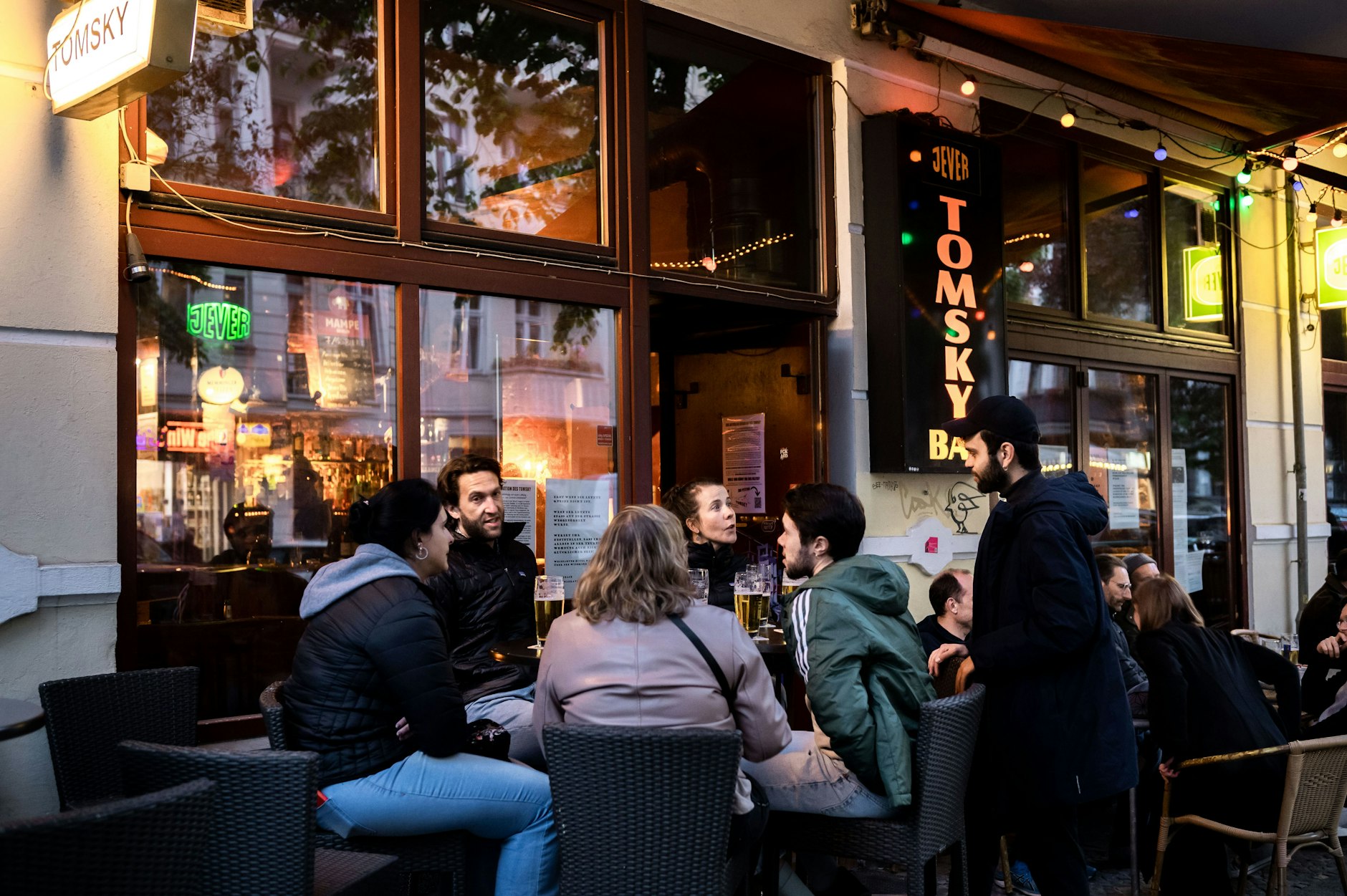 Abends beschweren sich oft Nachbarn über den Lärm.