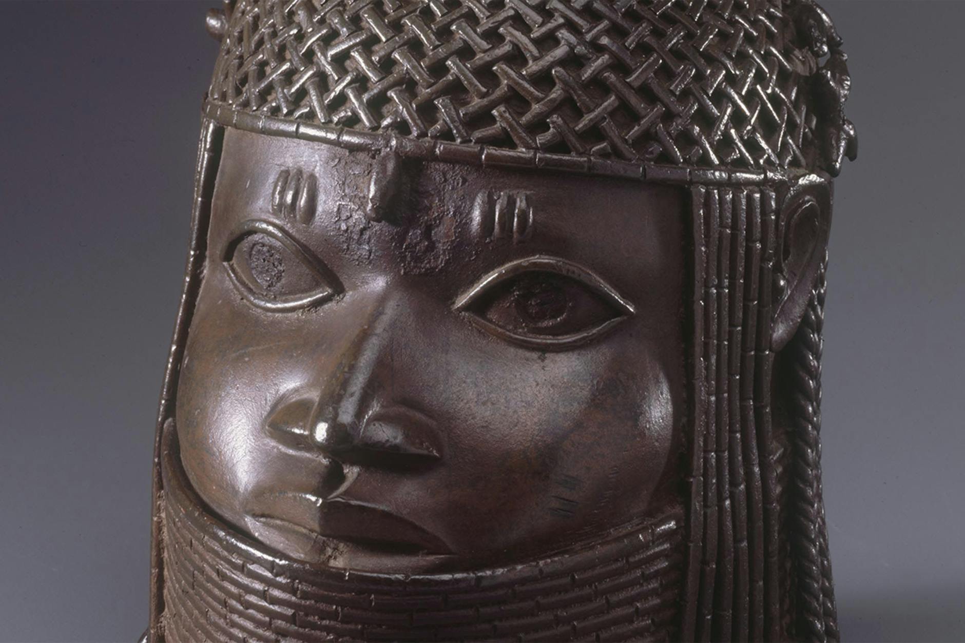 Ein Gedenkkopf für einen Oba aus der Sammlung des Museums für Anthropologie und Archäologie der Universität Cambridge, die eigentlich am 16. Mai zurückgegeben werden sollte.