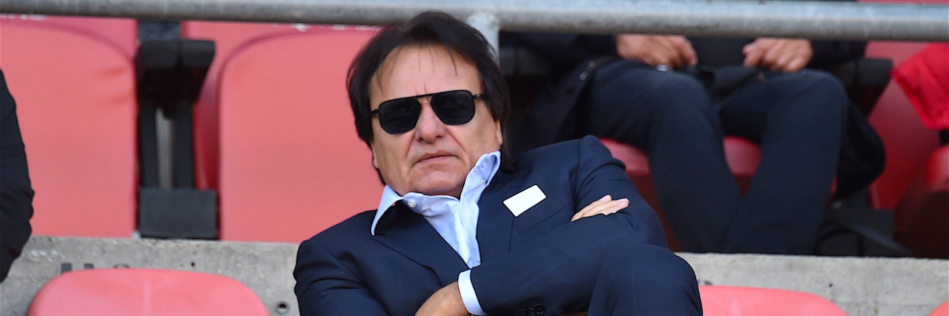 Kommt rüber wie der Pate: Christian Constantin, Präsident des FC Sion, ist der wohl krasseste Fußball-Boss der Welt.