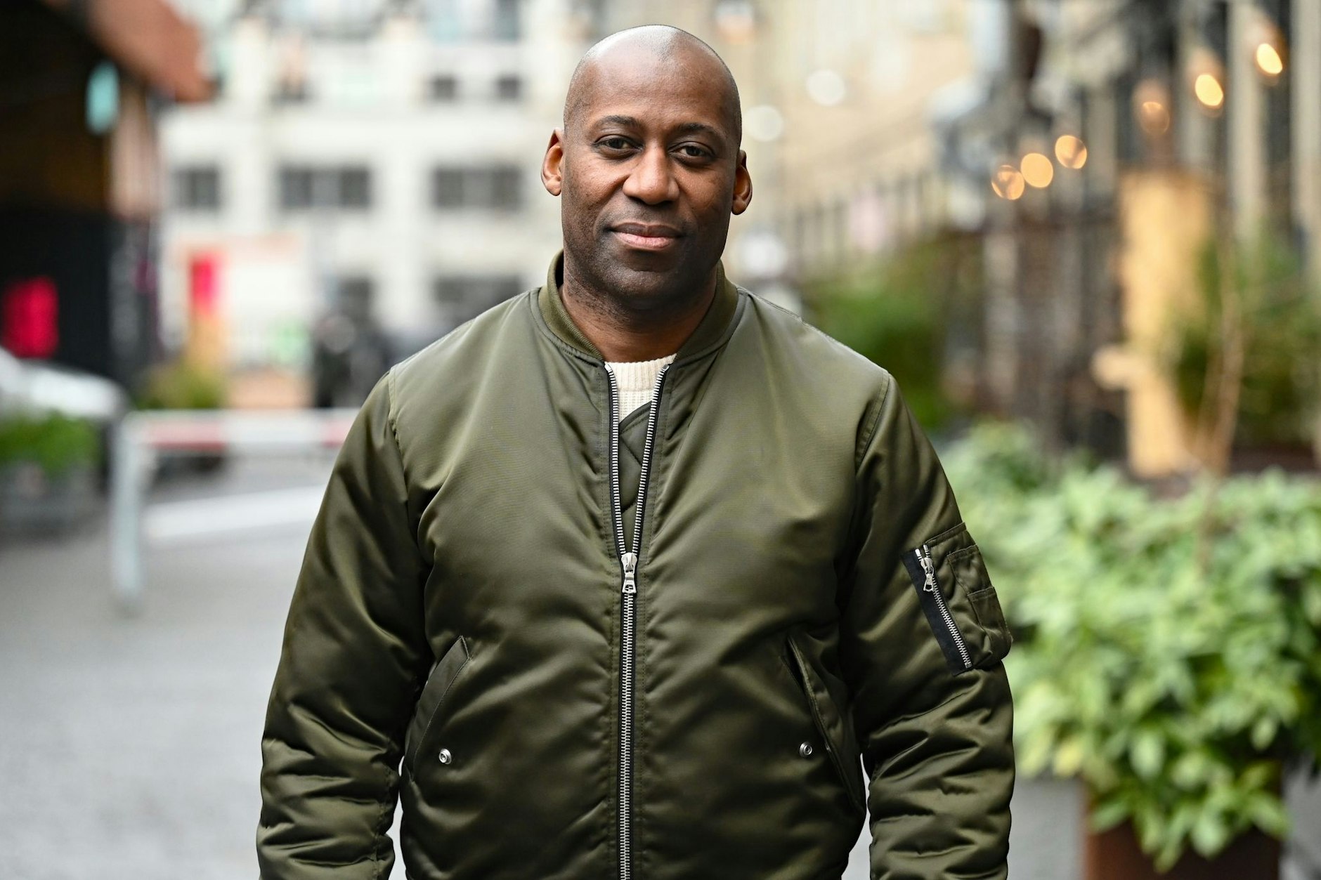 Joe Chialo (CDU), Berlins neuer Kultursenator, kritisiert die Auftritte von Roger Waters.