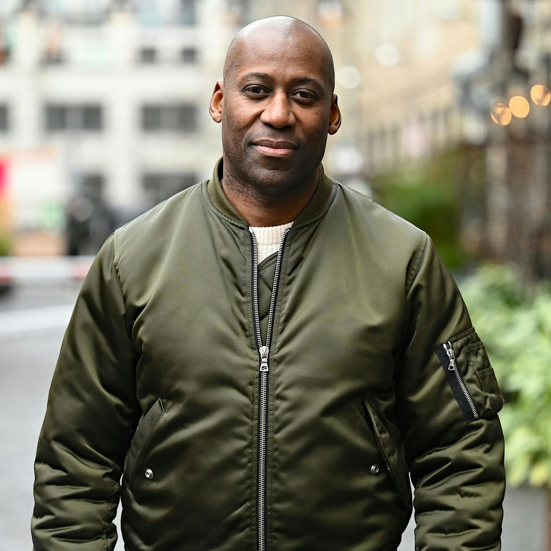 Berliner Kultursenator Joe Chialo äußert sich zum Pink-Floyd-Mann Roger Waters