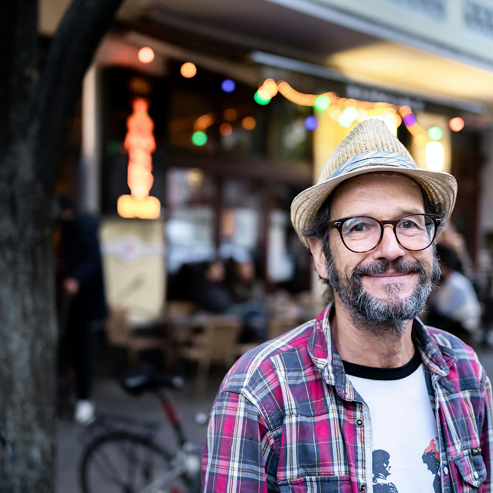 Die letzte Bar im Kiez: Wie der Wirt vom Tomsky gegen Verdrängung kämpft