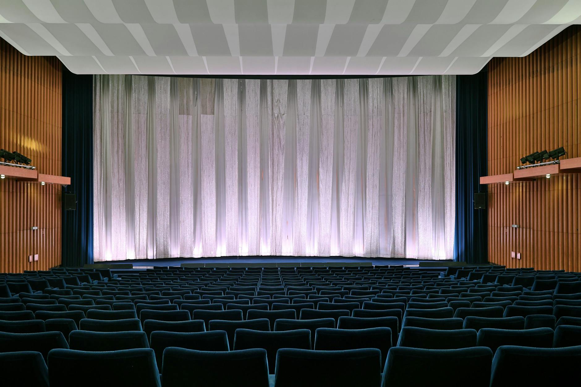 Dieser schöne Saal gehört zum Kino International, einem der Festivalorte