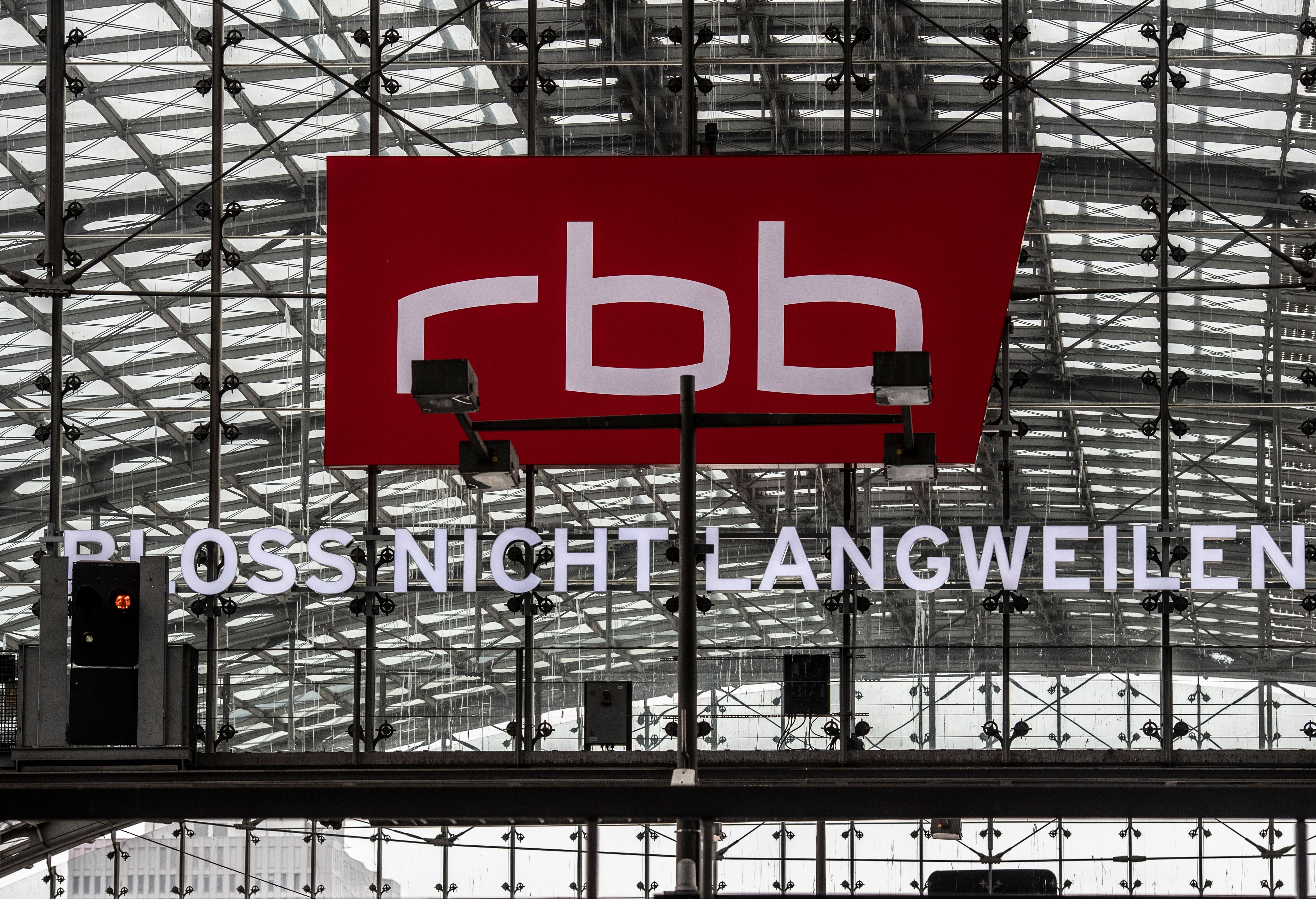 Image - Darum wirbt der RBB am Hauptbahnhof mit einem alten Werbespruch