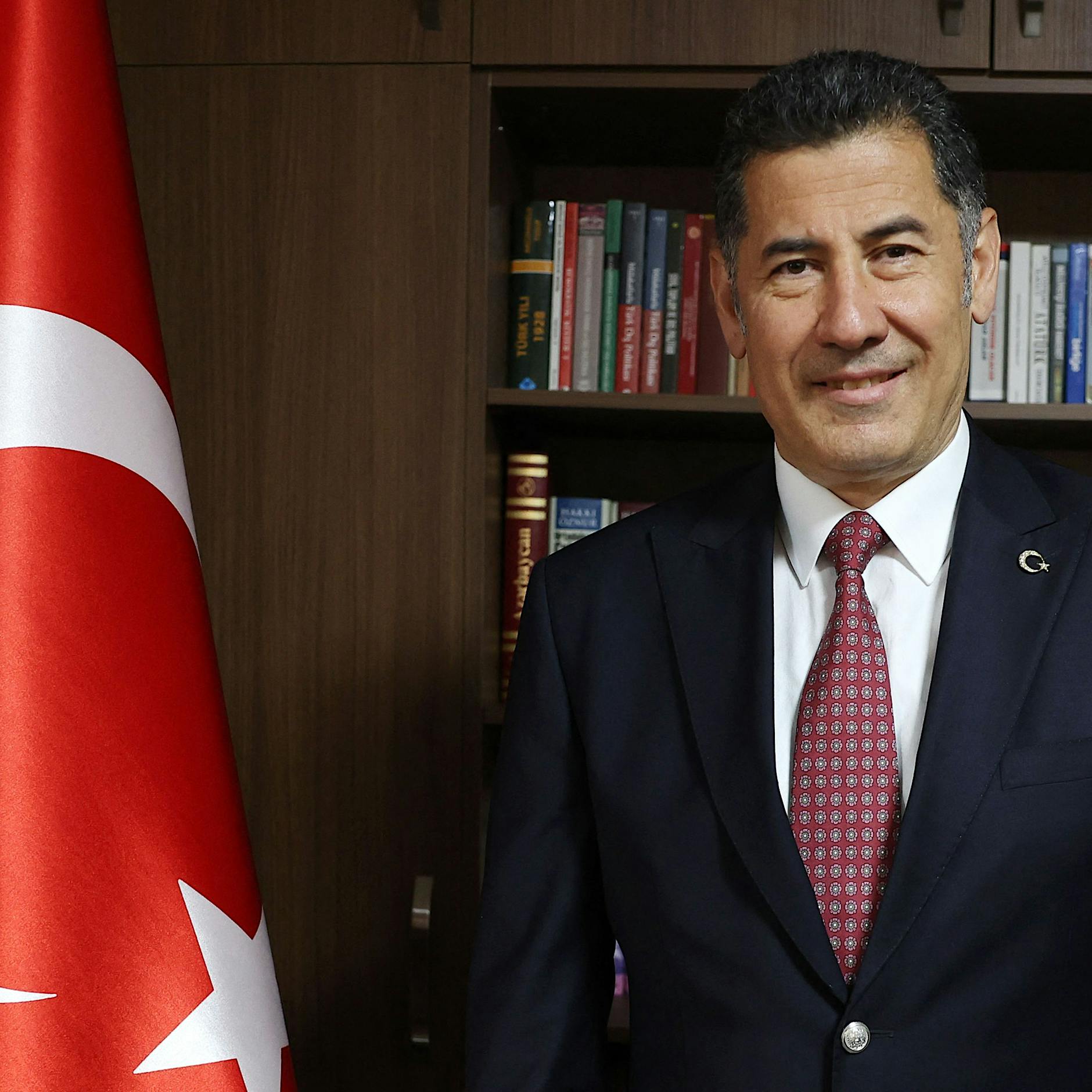 Sinan Ogan: Rechter Königsmacher mit breiter Brust