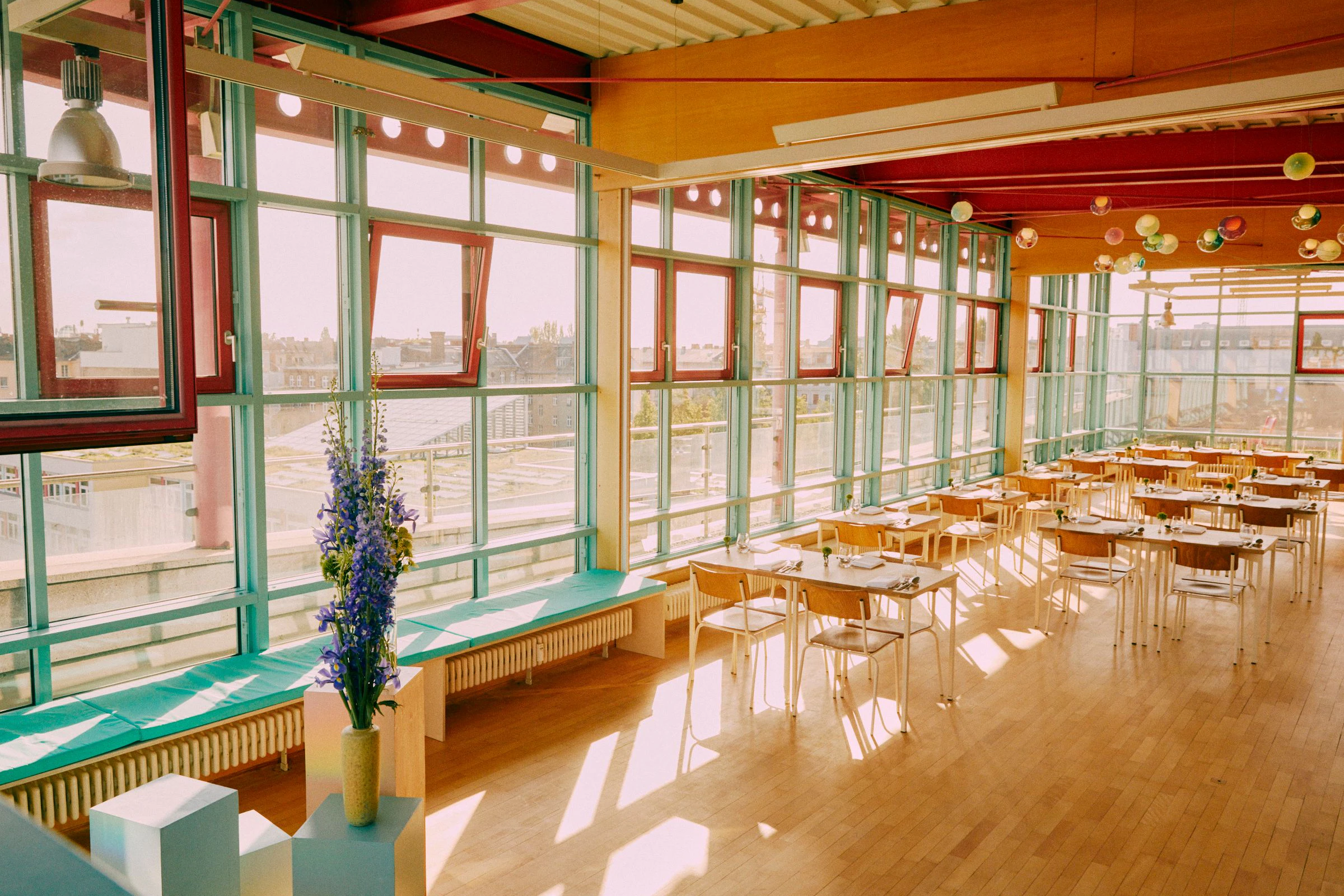 Asketisch, aber mit Ausblick: die Sommerresidenz des Ember.