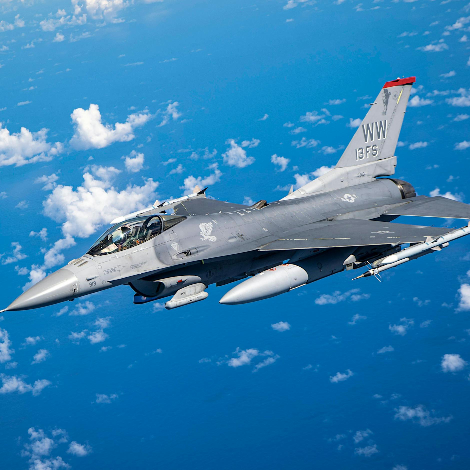 Biden stimmt Ausbildung von Ukrainern an F-16-Kampfjets zu