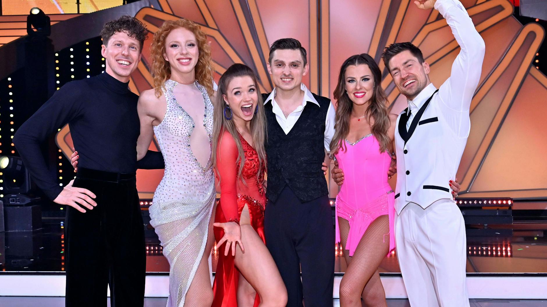 Valentin Lusin, Anna Ermakova, Julia Beautx, Zsolt Sandor Cseke, Patricija Ionel und Philipp Boy sind im Finale von „Let's Dance“.