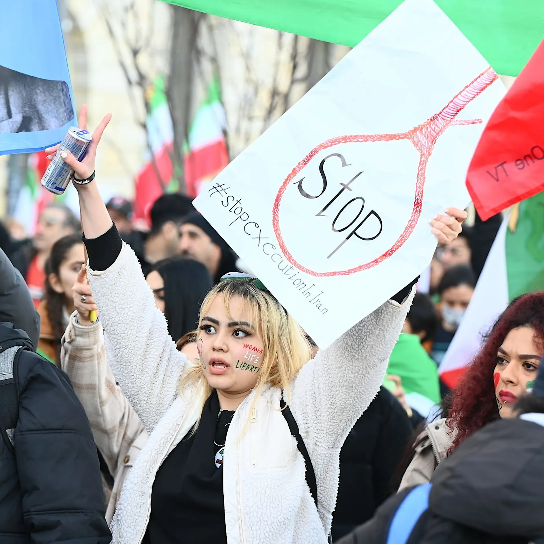 Protestbewegung im Iran: Drei weitere Demonstranten hingerichtet