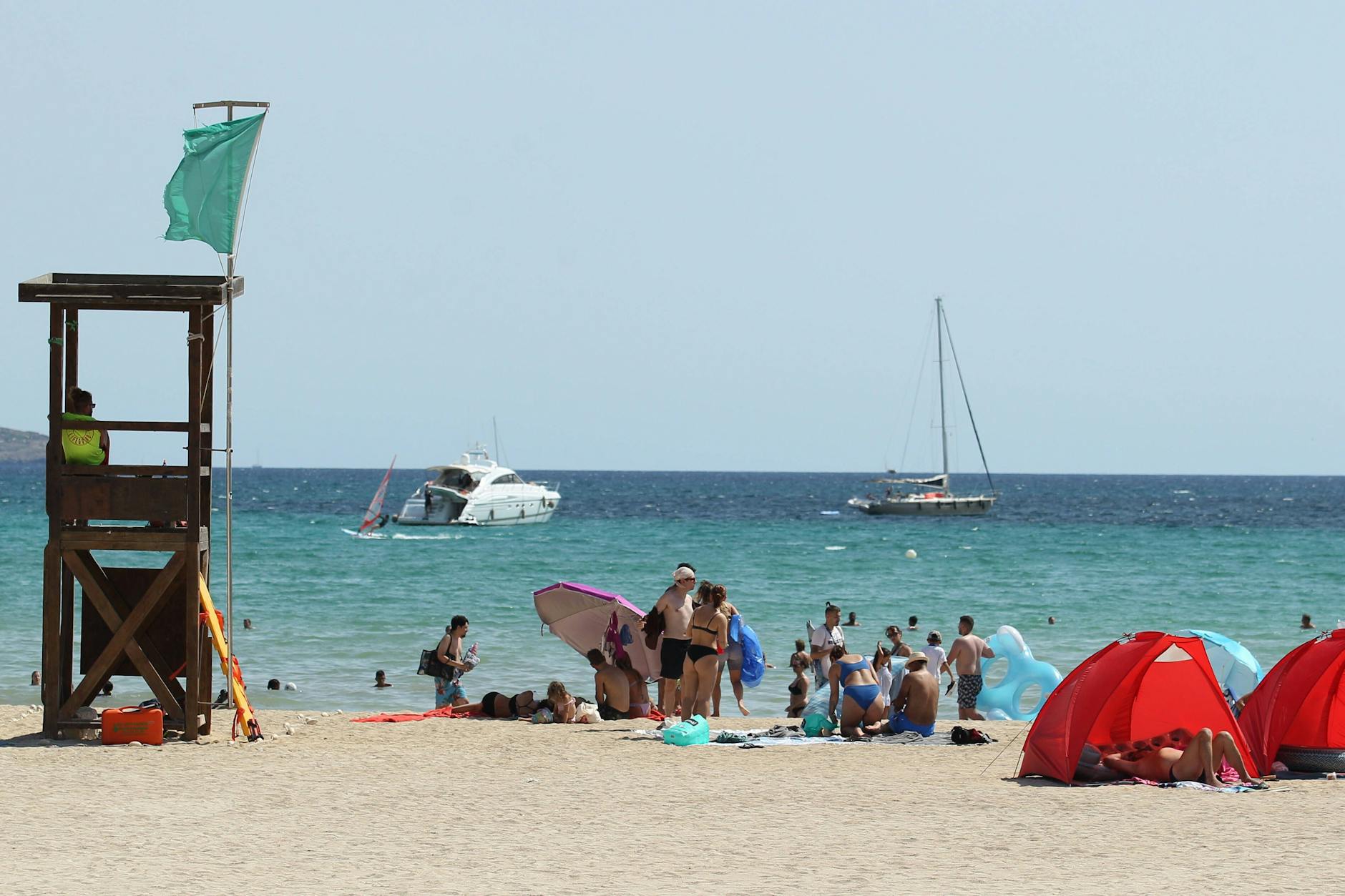 Mallorca, Playa de Palma: Ab Sonntag treten Rettungsschwimmer in den unbefristeten Streik.