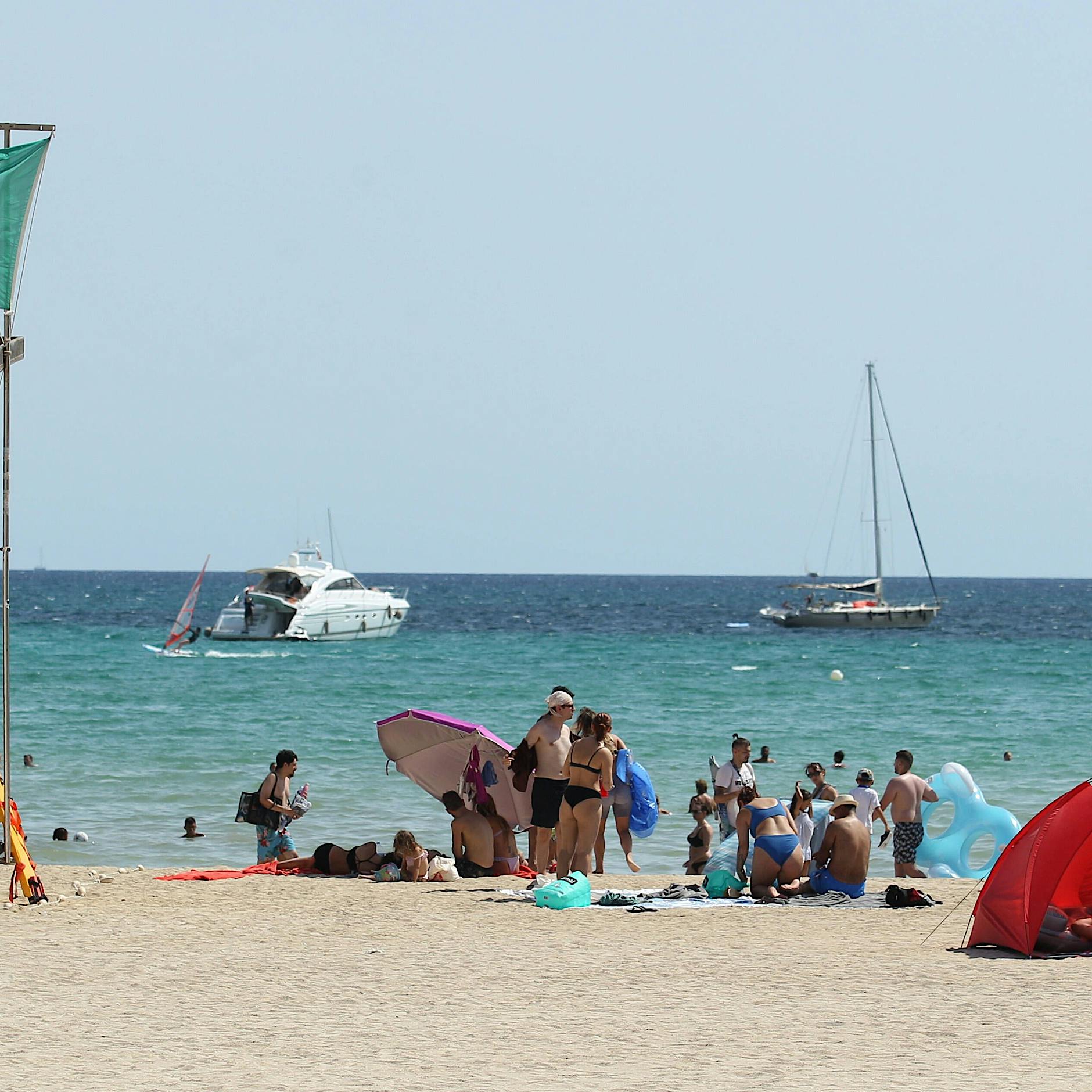 Palma de Mallorca: Rettungsschwimmer am Ballermann drohen mit Streik