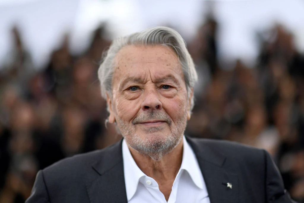 Das Kind von Alain Delon? Sohn von Sängerin Nico tot in Paris aufgefunden