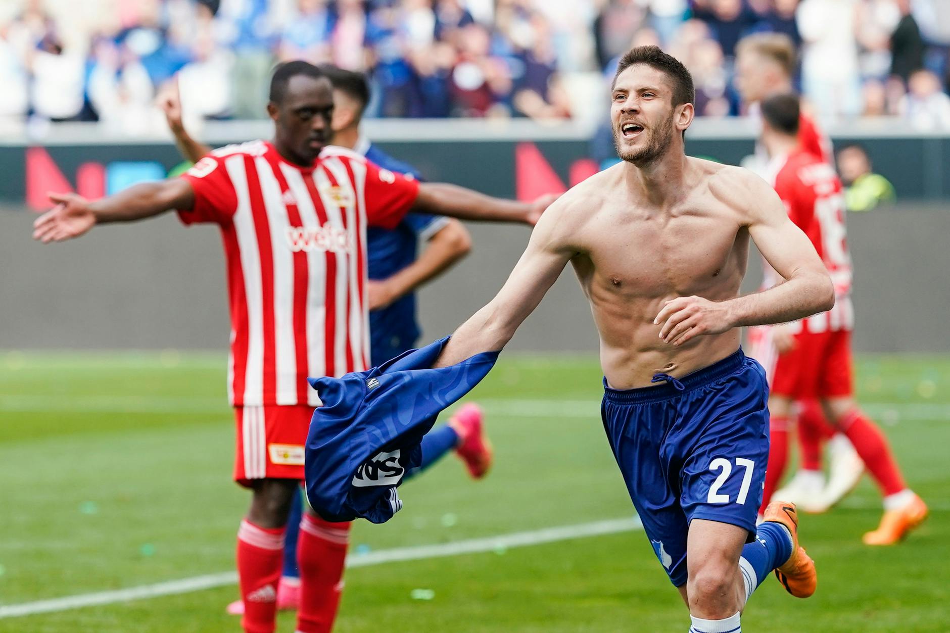 Statt des Ausgleichs für Union schießt Kramaric das 3:1 für Hoffenheim.