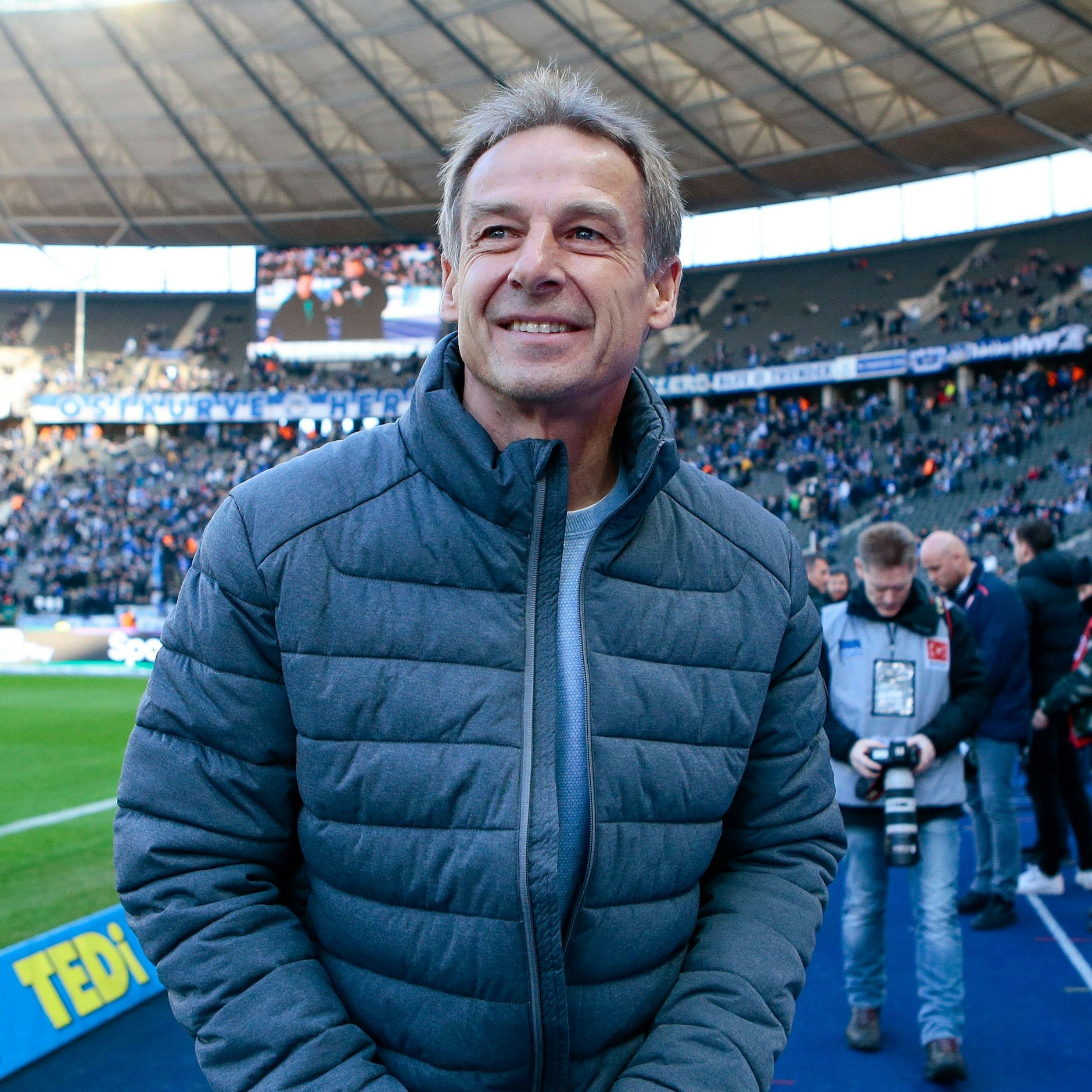 Jürgen Klinsmann forderte schnell neue Spieler, danach war er noch schneller wieder weg.&nbsp;
