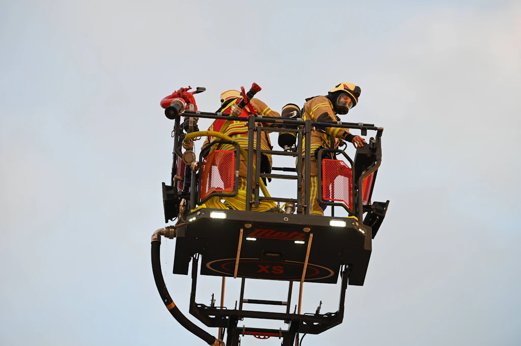 Berliner Feuerwehr, was wollt ihr mit diesem teuren Elektrospielzeug?