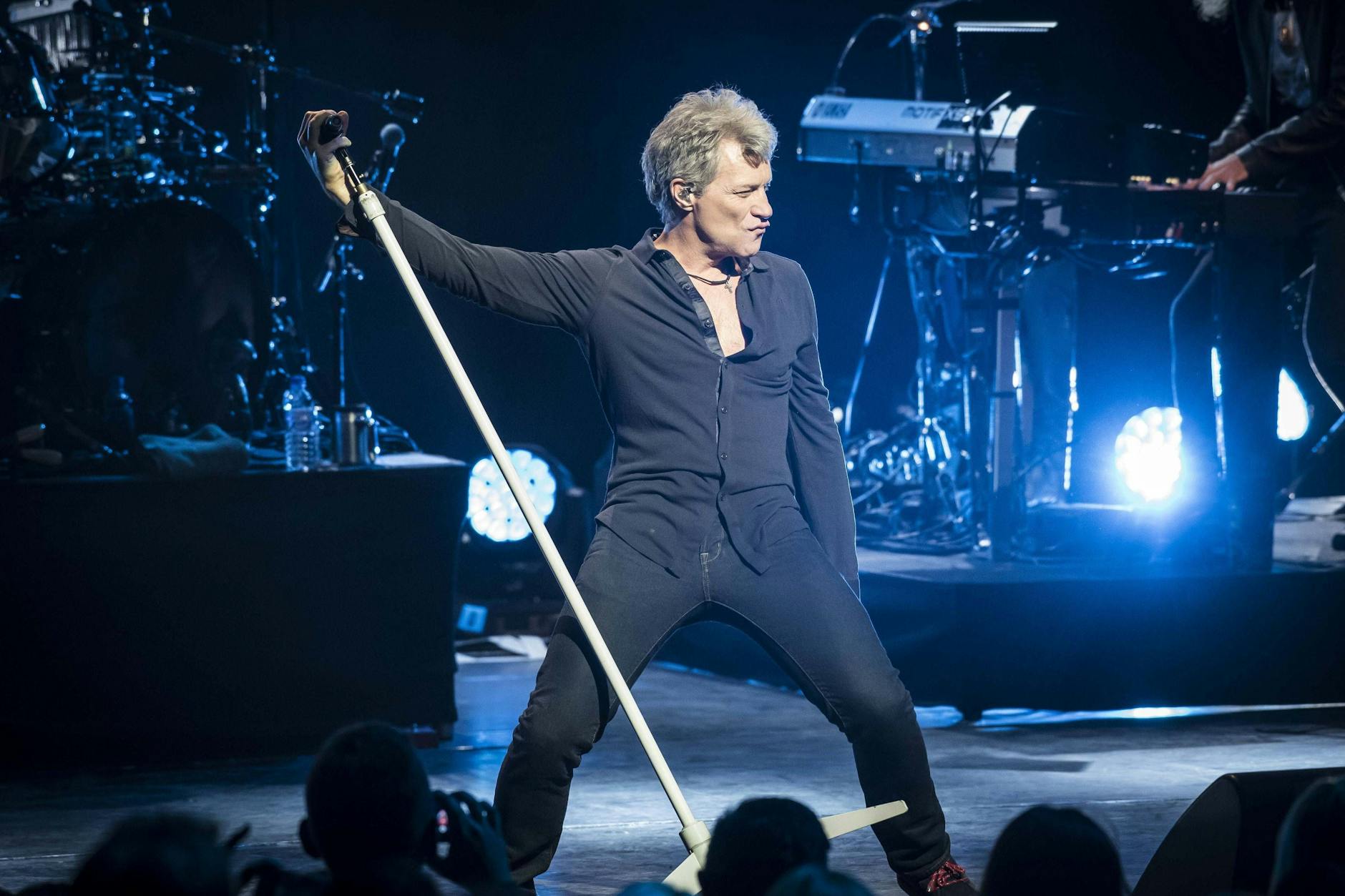 Jon Bon Jovi bei einem Konzert im Jahr 2017. Er ließ 1986 Jugendliche in einer Pizzeria in New Jersey über ein Album entscheiden.