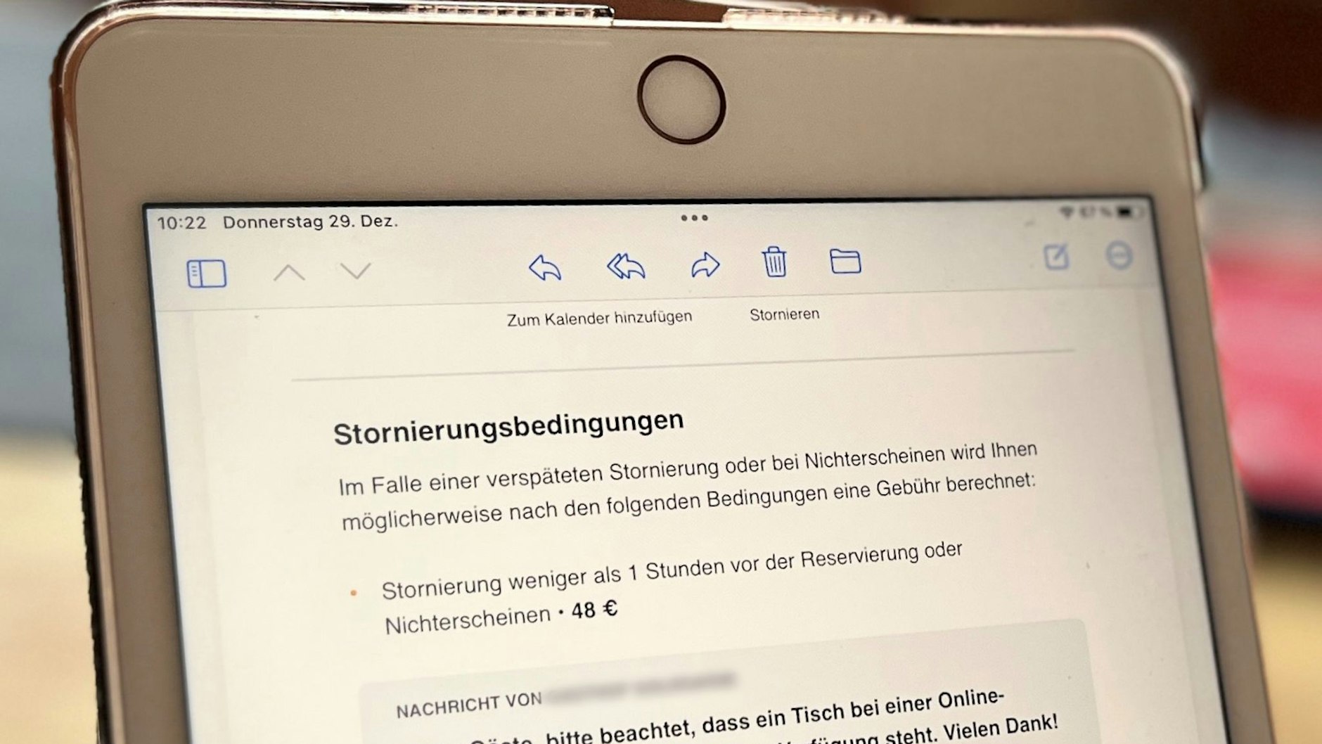 Wer nicht im Restaurant erscheint, muss blechen. Im Rahmen einer Online-Reservierung in einem Restaurant wird auf die Stornierungsbedingungen hingewiesen.&nbsp;