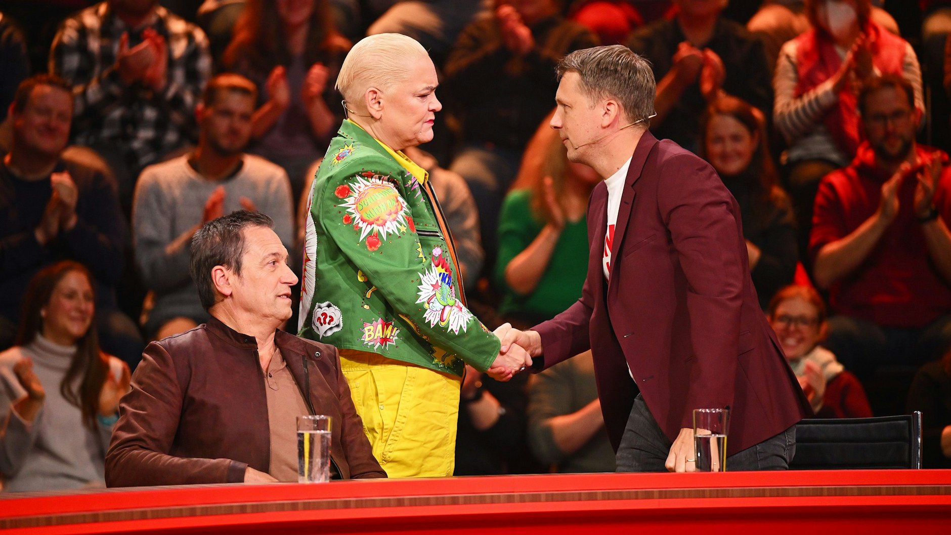 Hella von Sinnen und Oliver Pocher in einer der neuen Folgen von „Genial daneben“.