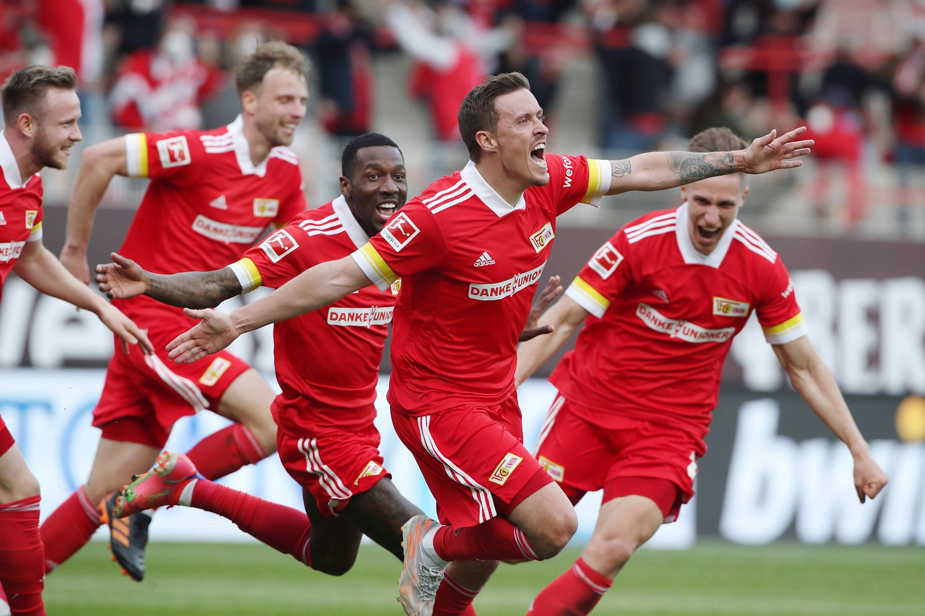 Max Kruse feiert im Mai 2021 seinen entscheidenden Treffer gegen Leipzig zum Einzug des 1. FC Union Berlin in die Conference League.