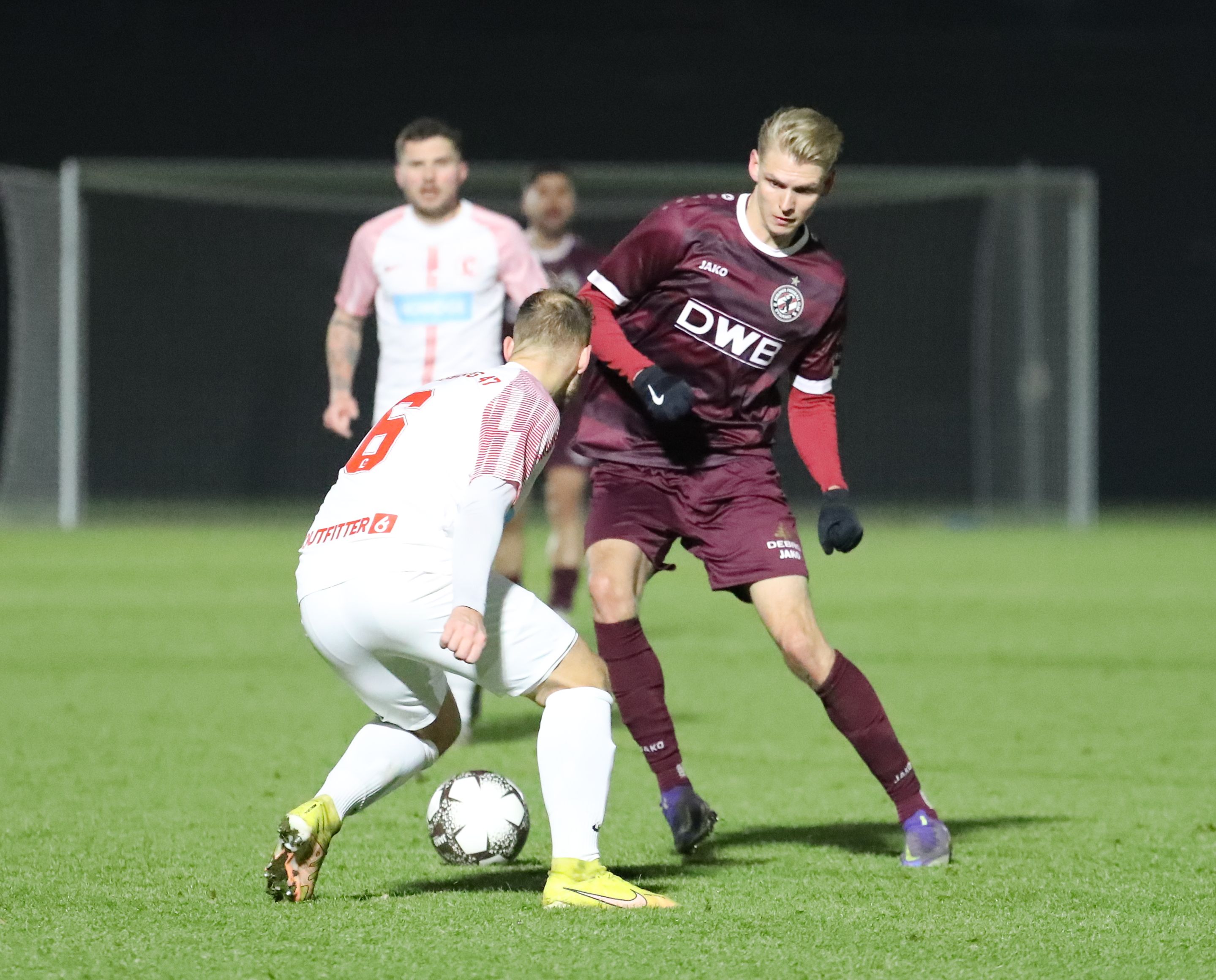 BFC Dynamo: Weinrot-weiße Karawane nach Lichtenberg zu 47