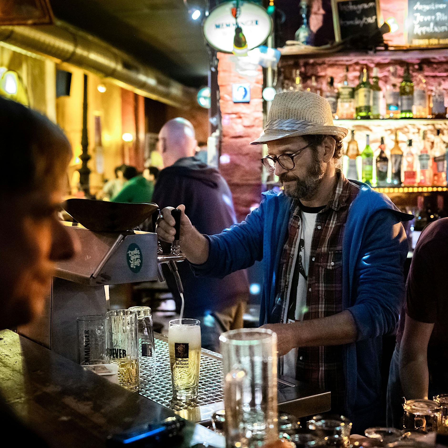Anruf aus Hamburg: Kann das Tomsky in Prenzlauer Berg wieder hoffen?