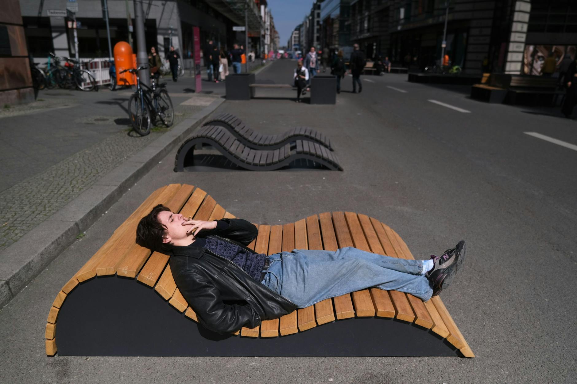 Viel Platz zum Rumlümmeln: Manchen gefällt’s, andere finden’s eher albern.