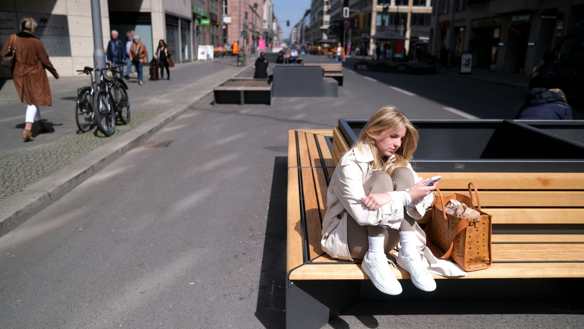 Die Friedrichstraße als Fußgängerzone war eine Schnapsidee und hielt nicht lange.